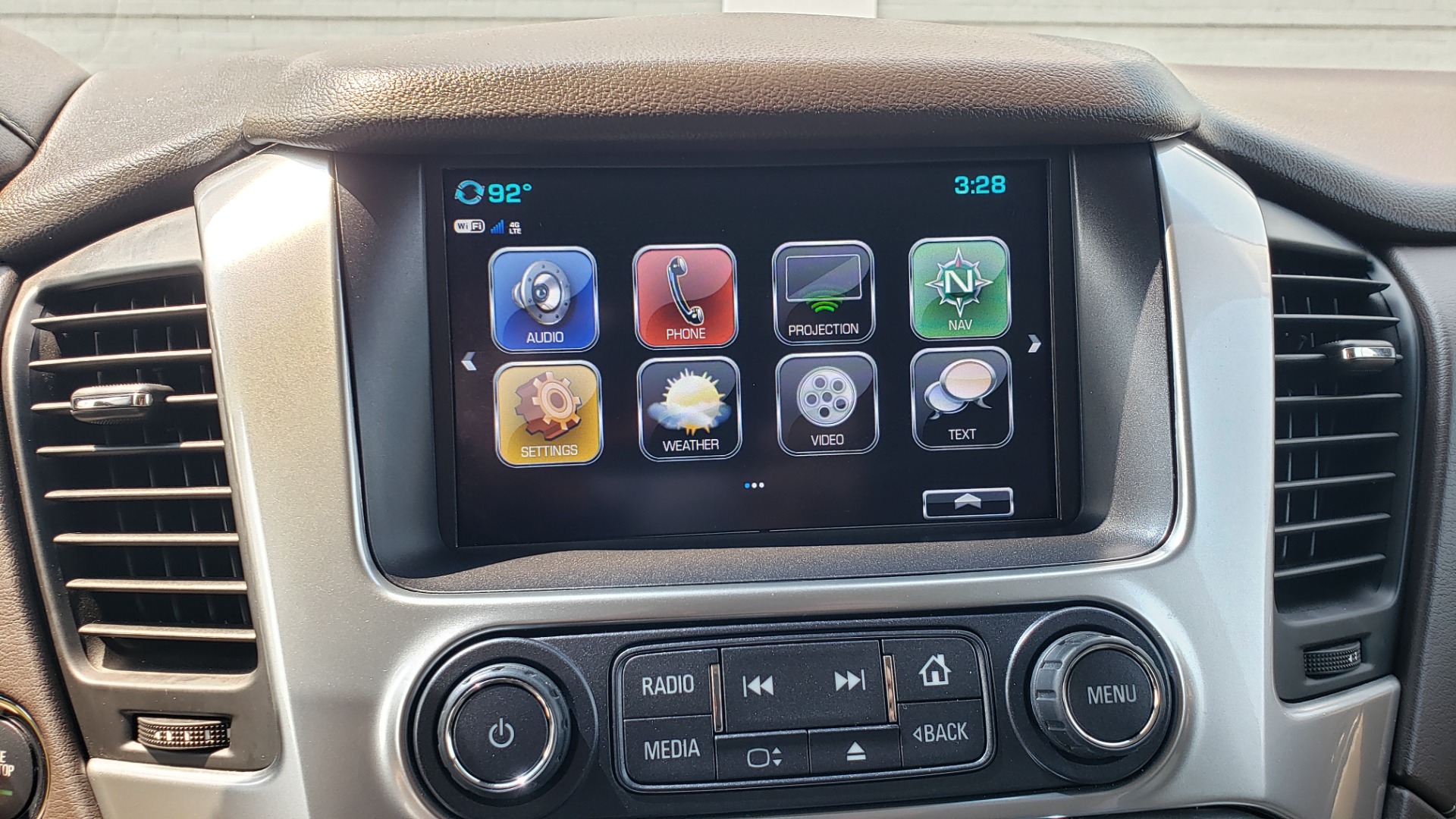 Used 2018 Chevrolet TAHOE PREMIER 4WD / NAV / SUNROOF / BOSE / 3-ROW / HUD / REARVIEW for sale Sold at Formula Imports in Charlotte NC 28227 50