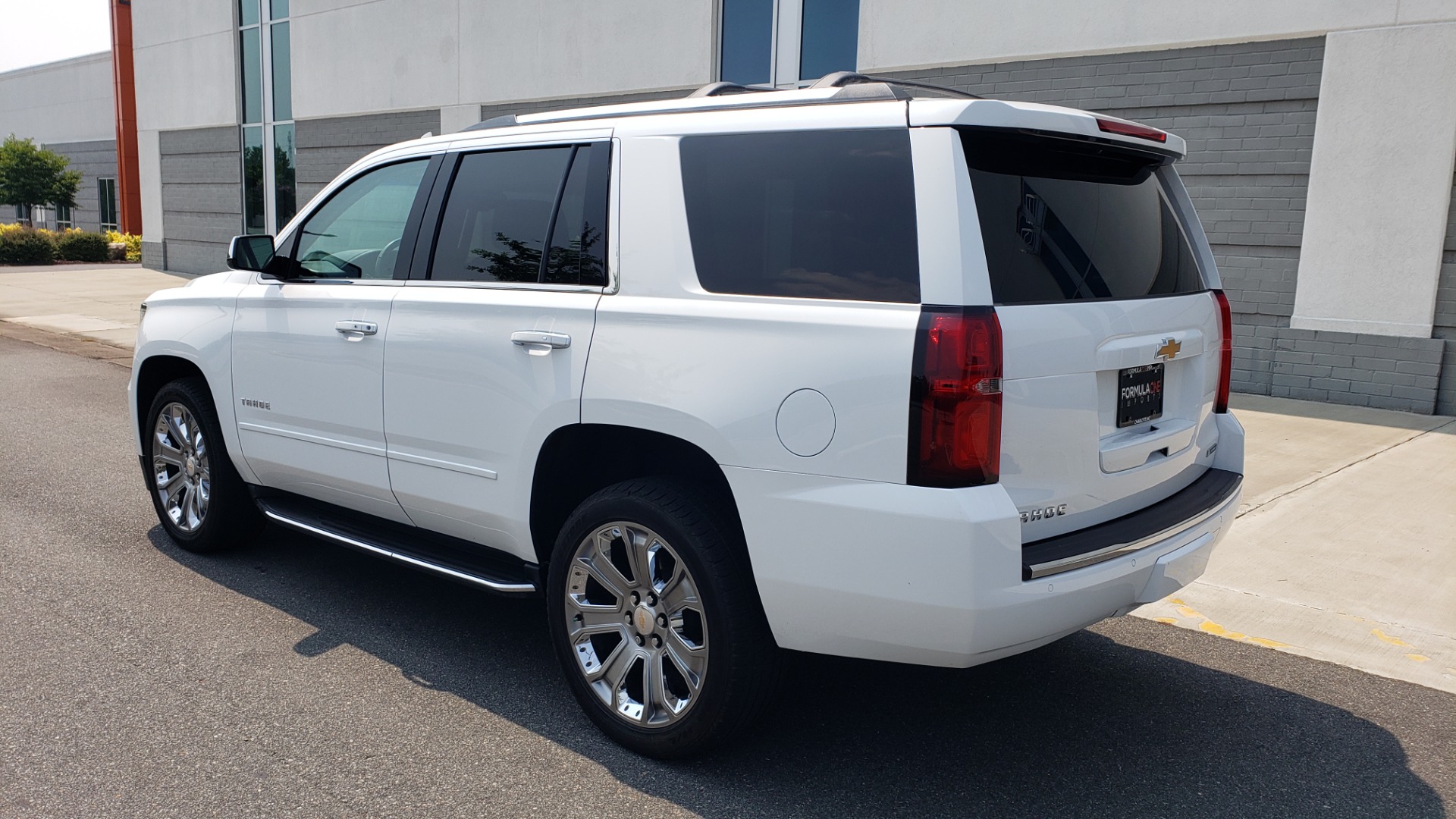 Used 2018 Chevrolet TAHOE PREMIER 4WD / NAV / SUNROOF / BOSE / 3-ROW / HUD / REARVIEW for sale Sold at Formula Imports in Charlotte NC 28227 7