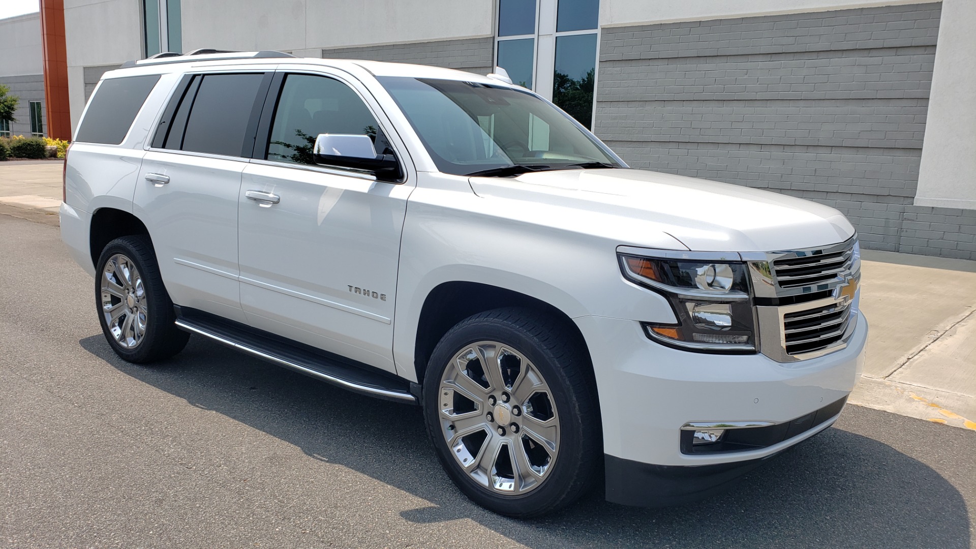Used 2018 Chevrolet TAHOE PREMIER 4WD / NAV / SUNROOF / BOSE / 3-ROW / HUD / REARVIEW for sale Sold at Formula Imports in Charlotte NC 28227 8