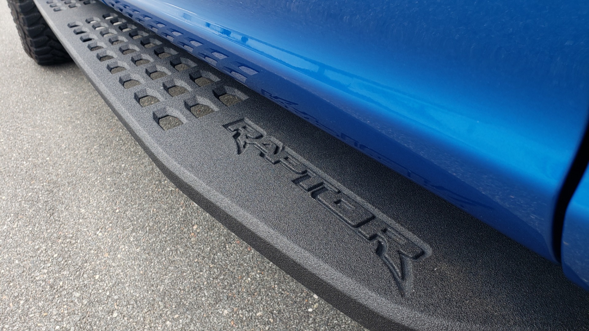 Used 2019 Ford F-150 RAPTOR 4X4 / CREWCAB / PRE-RUNNER CUSTOM SUSPENSION for sale Sold at Formula Imports in Charlotte NC 28227 11