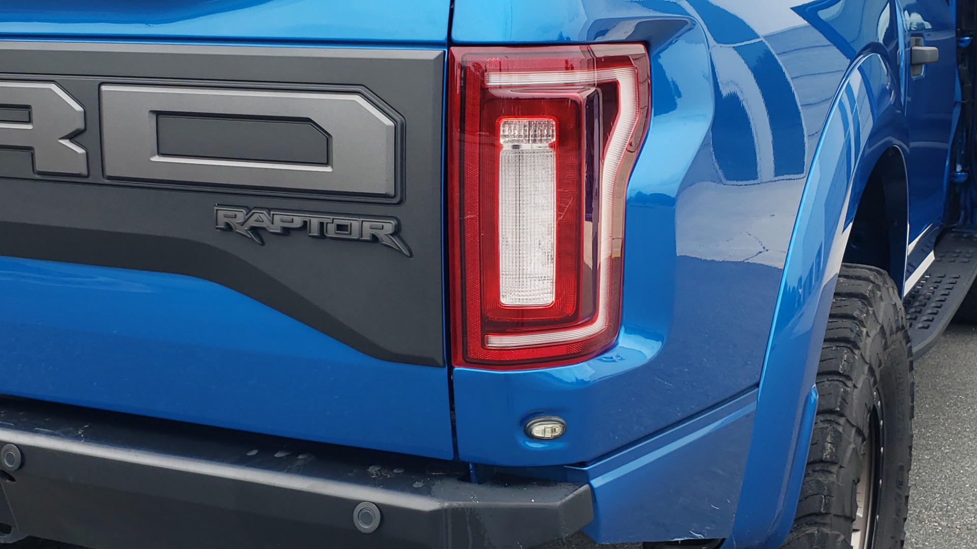 Used 2019 Ford F-150 RAPTOR 4X4 / CREWCAB / PRE-RUNNER CUSTOM SUSPENSION for sale Sold at Formula Imports in Charlotte NC 28227 41