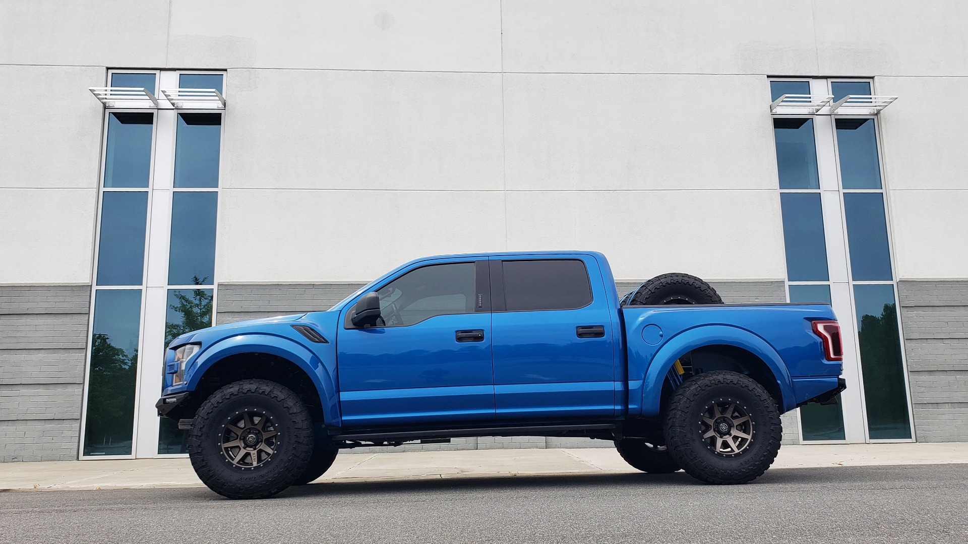 Used 2019 Ford F-150 RAPTOR 4X4 / CREWCAB / PRE-RUNNER CUSTOM SUSPENSION for sale Sold at Formula Imports in Charlotte NC 28227 5