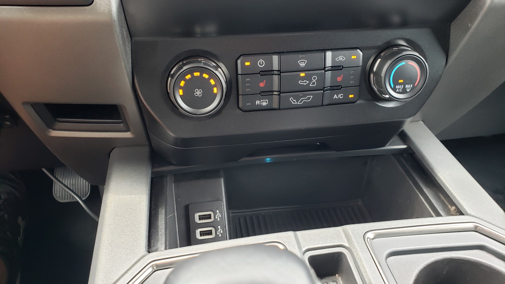 Used 2019 Ford F-150 RAPTOR 4X4 / CREWCAB / PRE-RUNNER CUSTOM SUSPENSION for sale Sold at Formula Imports in Charlotte NC 28227 58