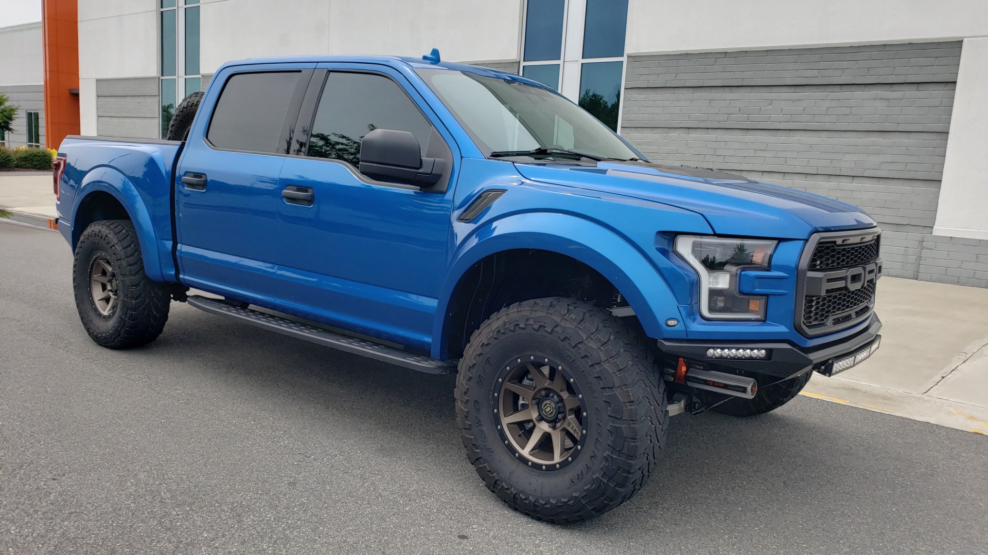 Used 2019 Ford F-150 RAPTOR 4X4 / CREWCAB / PRE-RUNNER CUSTOM SUSPENSION for sale Sold at Formula Imports in Charlotte NC 28227 9