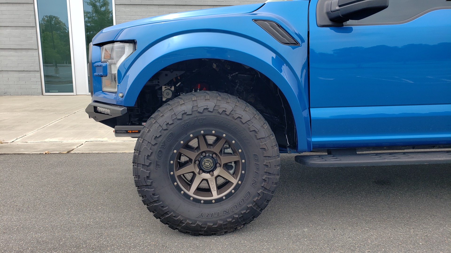 Used 2019 Ford F-150 RAPTOR 4X4 / CREWCAB / PRE-RUNNER CUSTOM SUSPENSION for sale Sold at Formula Imports in Charlotte NC 28227 92