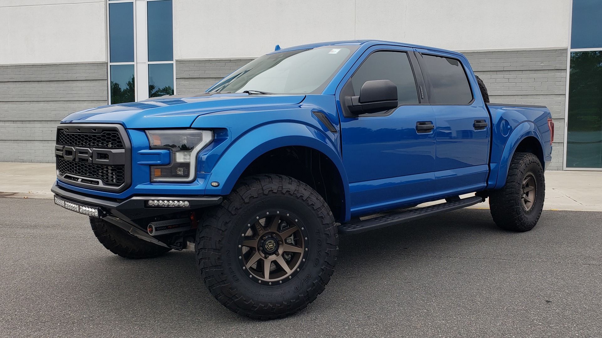 Used 2019 Ford F-150 RAPTOR 4X4 / CREWCAB / PRE-RUNNER CUSTOM SUSPENSION for sale Sold at Formula Imports in Charlotte NC 28227 1