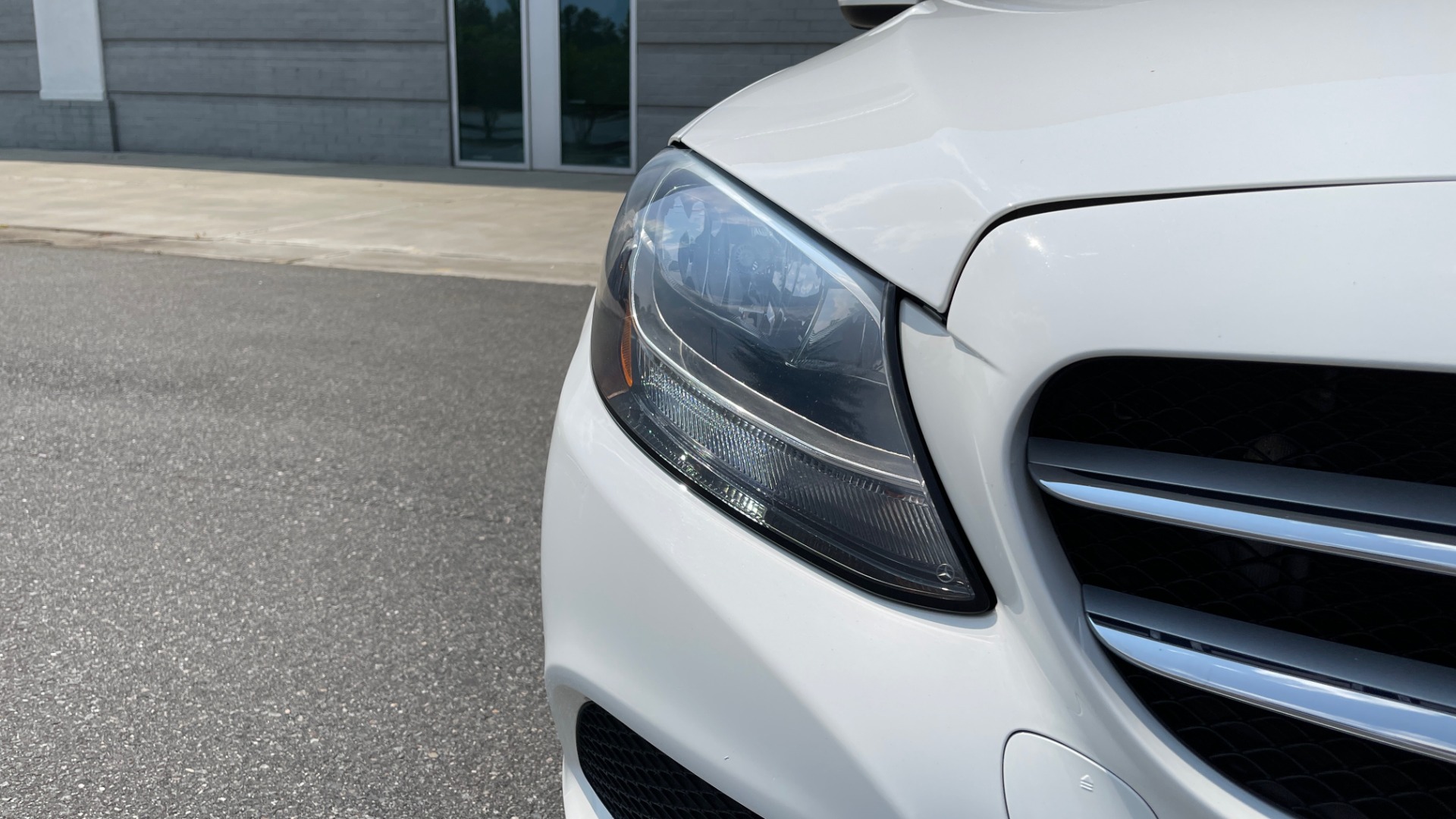 Used 2018 Mercedes-Benz C-CLASS C 300 / 2.0L / RWD / SUNROOF / APPLE~ANDROID / REARVIEW for sale Sold at Formula Imports in Charlotte NC 28227 12