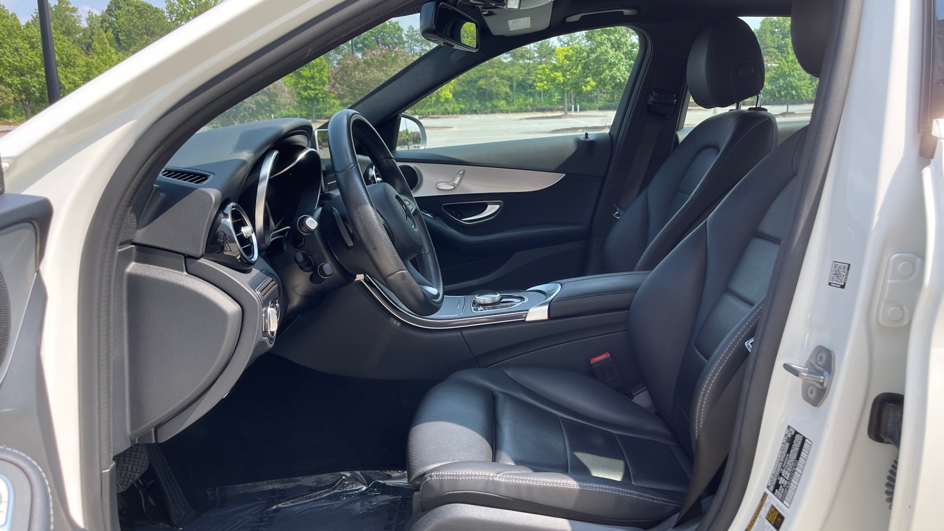Used 2018 Mercedes-Benz C-CLASS C 300 / 2.0L / RWD / SUNROOF / APPLE~ANDROID / REARVIEW for sale Sold at Formula Imports in Charlotte NC 28227 28