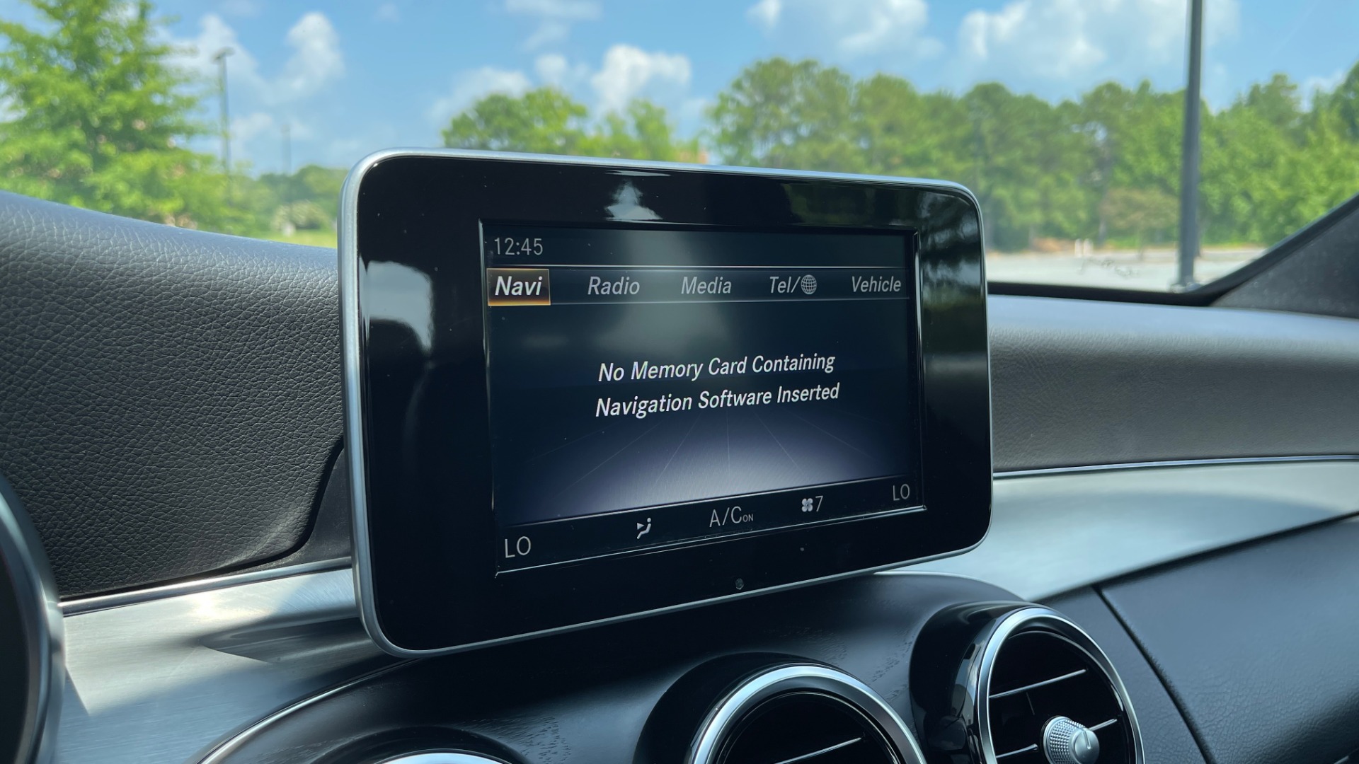 Used 2018 Mercedes-Benz C-CLASS C 300 / 2.0L / RWD / SUNROOF / APPLE~ANDROID / REARVIEW for sale Sold at Formula Imports in Charlotte NC 28227 37