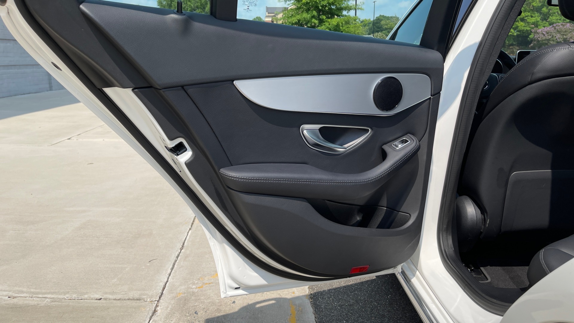 Used 2018 Mercedes-Benz C-CLASS C 300 / 2.0L / RWD / SUNROOF / APPLE~ANDROID / REARVIEW for sale Sold at Formula Imports in Charlotte NC 28227 45