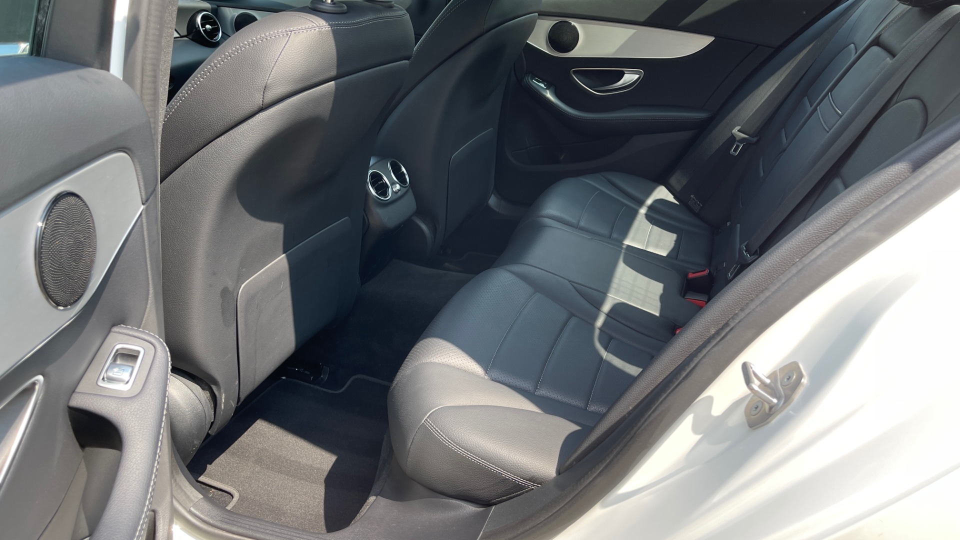 Used 2018 Mercedes-Benz C-CLASS C 300 / 2.0L / RWD / SUNROOF / APPLE~ANDROID / REARVIEW for sale Sold at Formula Imports in Charlotte NC 28227 47