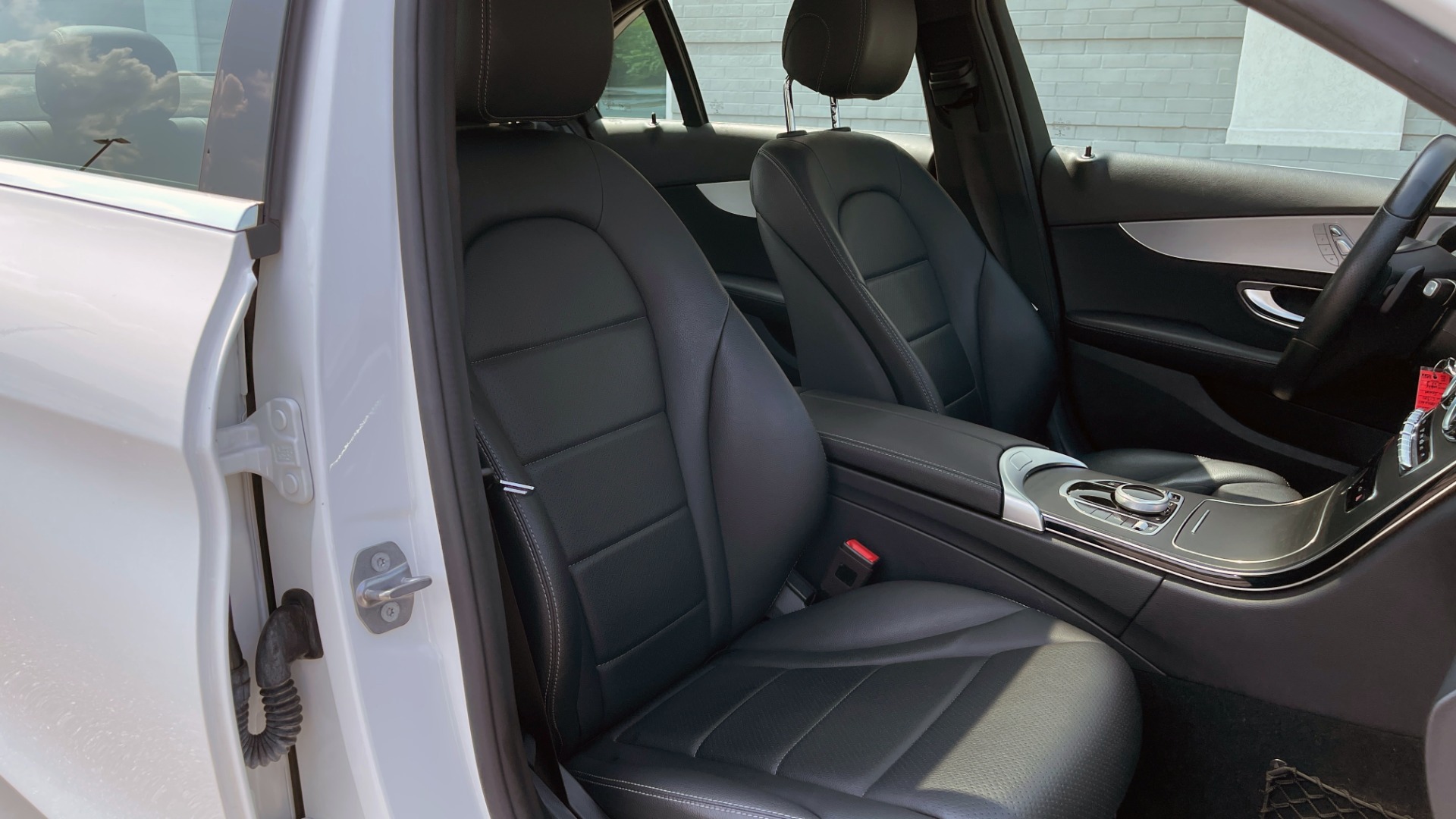 Used 2018 Mercedes-Benz C-CLASS C 300 / 2.0L / RWD / SUNROOF / APPLE~ANDROID / REARVIEW for sale Sold at Formula Imports in Charlotte NC 28227 59