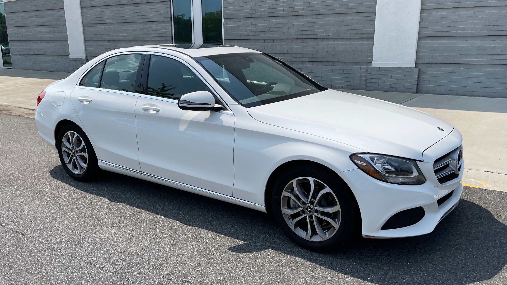 Used 2018 Mercedes-Benz C-CLASS C 300 / 2.0L / RWD / SUNROOF / APPLE~ANDROID / REARVIEW for sale Sold at Formula Imports in Charlotte NC 28227 6