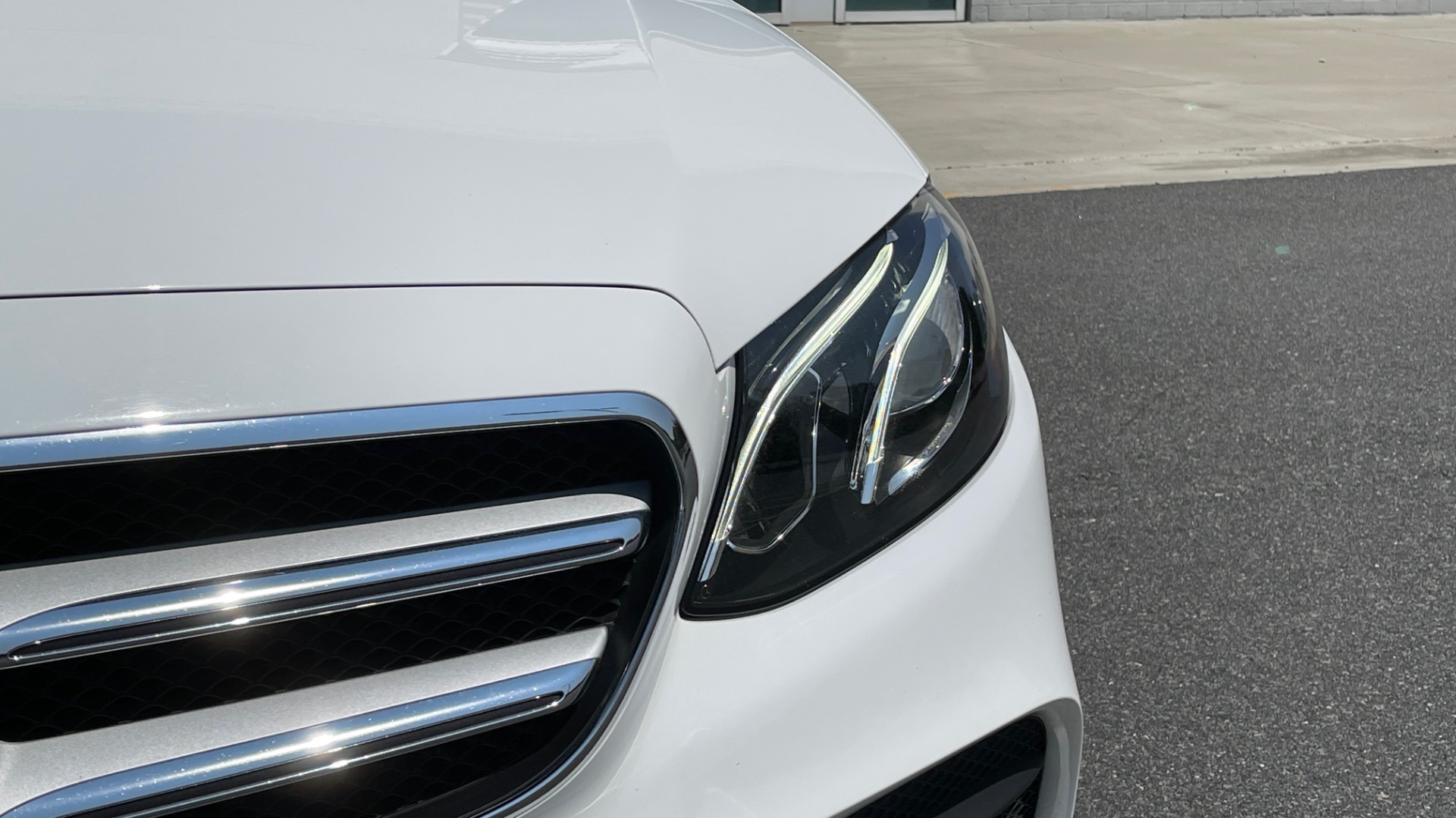 Used 2018 Mercedes-Benz E-CLASS E 300 / 2.0L I4 TURBO / NAV / BSA / SUNROOF / REARVIEW for sale Sold at Formula Imports in Charlotte NC 28227 16