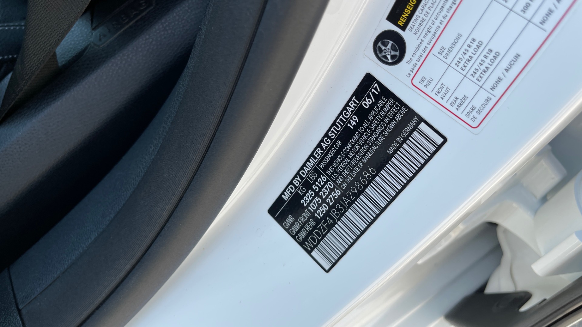 Used 2018 Mercedes-Benz E-CLASS E 300 / 2.0L I4 TURBO / NAV / BSA / SUNROOF / REARVIEW for sale Sold at Formula Imports in Charlotte NC 28227 29