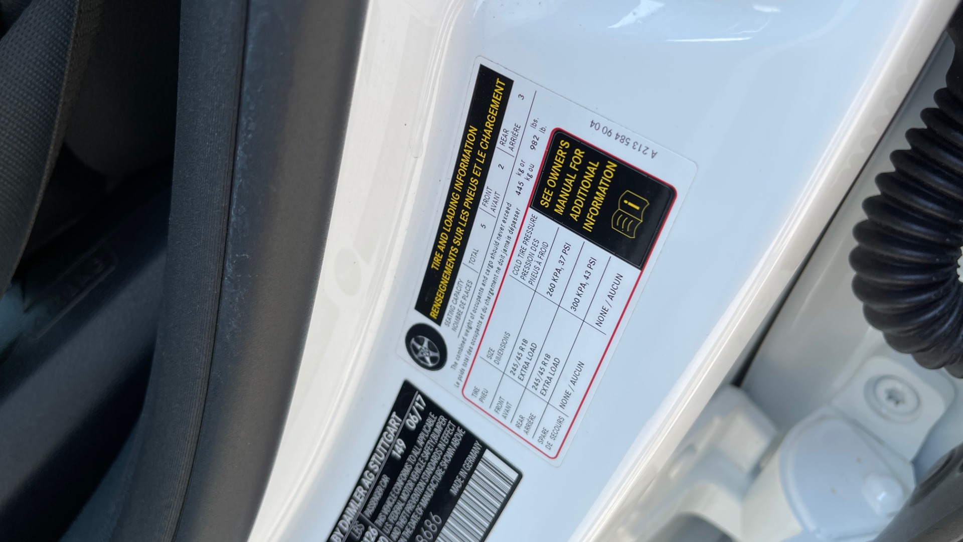 Used 2018 Mercedes-Benz E-CLASS E 300 / 2.0L I4 TURBO / NAV / BSA / SUNROOF / REARVIEW for sale Sold at Formula Imports in Charlotte NC 28227 30