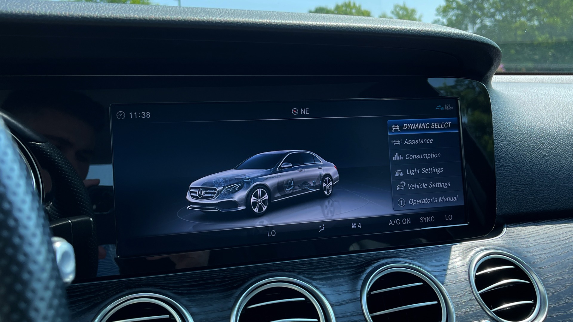 Used 2018 Mercedes-Benz E-CLASS E 300 / 2.0L I4 TURBO / NAV / BSA / SUNROOF / REARVIEW for sale Sold at Formula Imports in Charlotte NC 28227 43