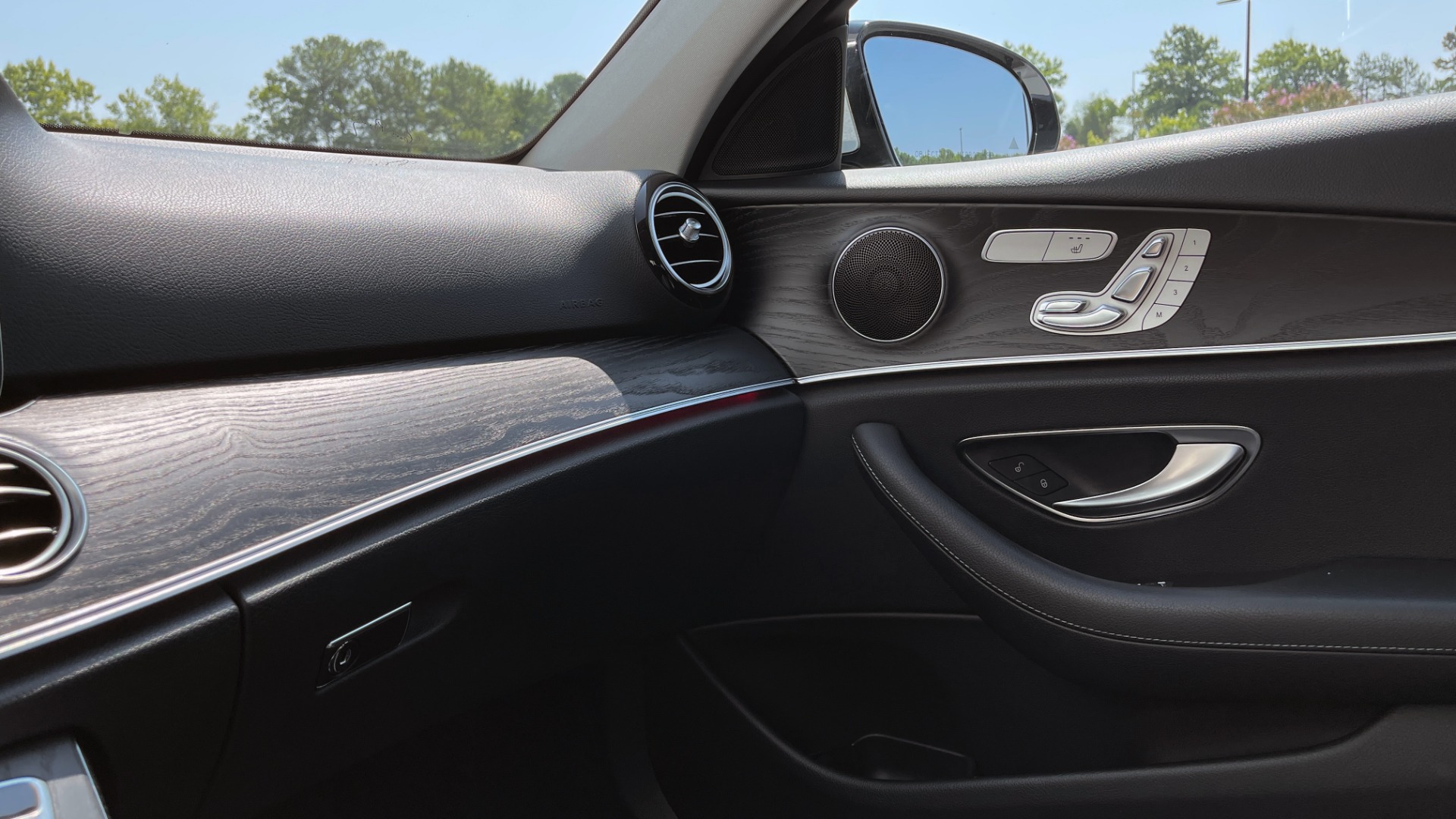 Used 2018 Mercedes-Benz E-CLASS E 300 / 2.0L I4 TURBO / NAV / BSA / SUNROOF / REARVIEW for sale Sold at Formula Imports in Charlotte NC 28227 47