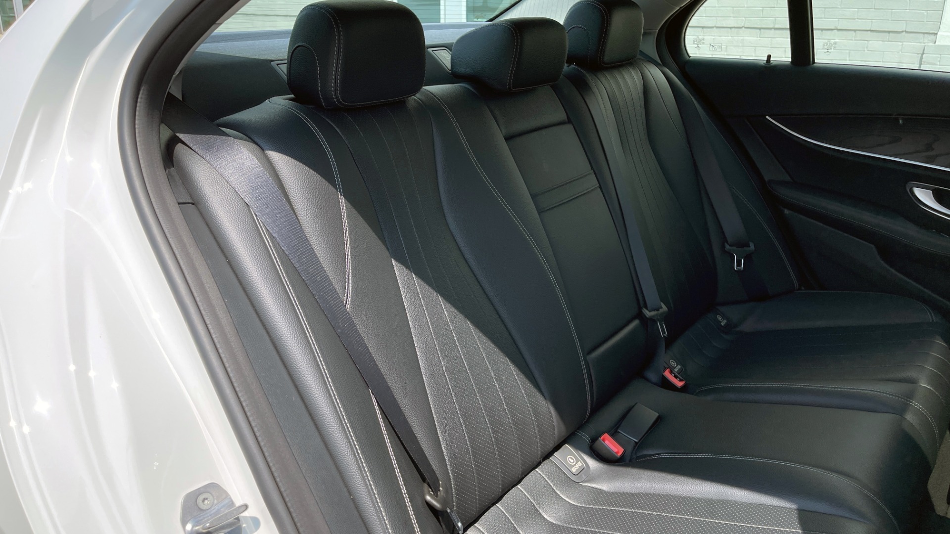 Used 2018 Mercedes-Benz E-CLASS E 300 / 2.0L I4 TURBO / NAV / BSA / SUNROOF / REARVIEW for sale Sold at Formula Imports in Charlotte NC 28227 61