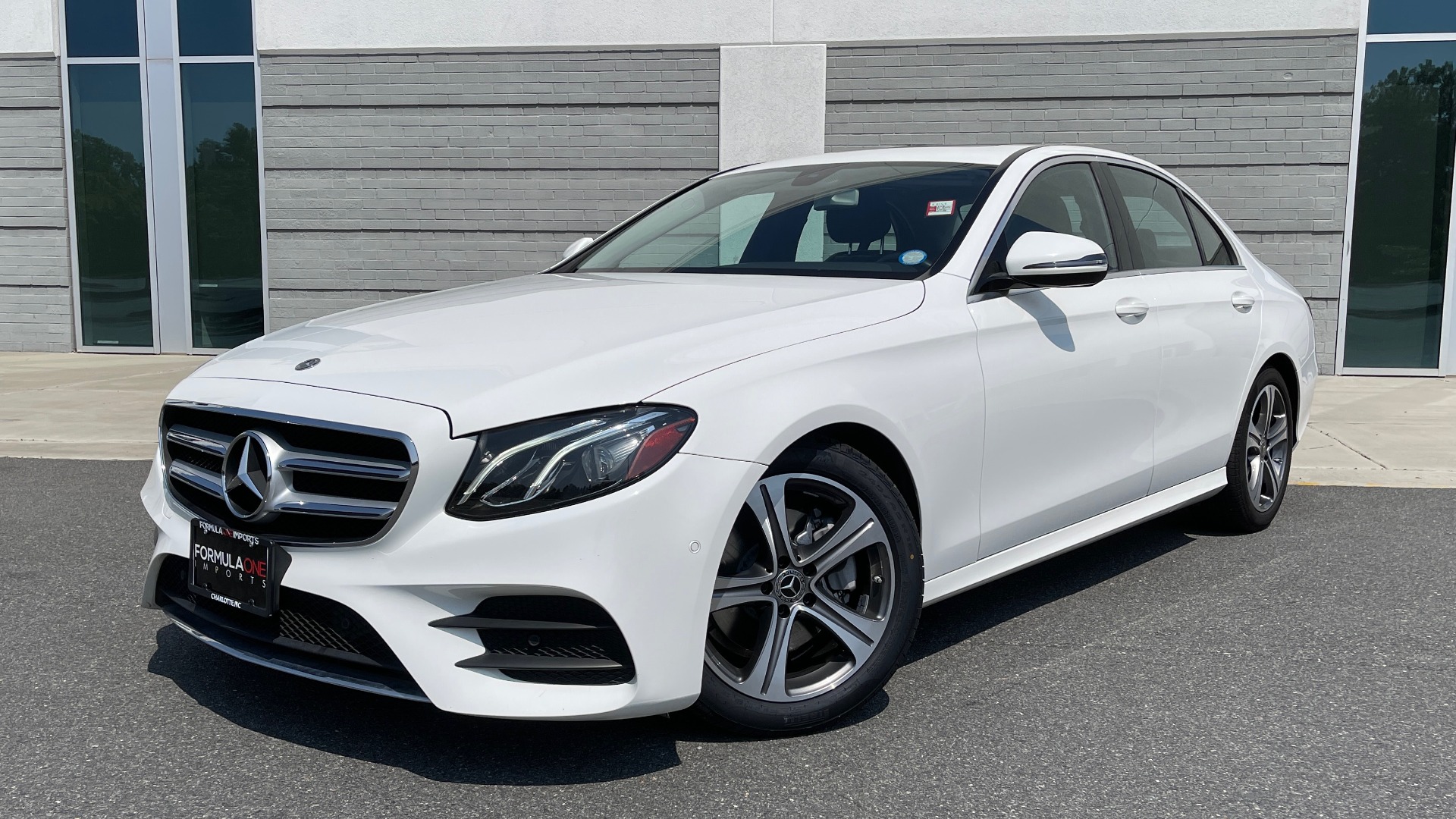 Used 2018 Mercedes-Benz E-CLASS E 300 / 2.0L I4 TURBO / NAV / BSA / SUNROOF / REARVIEW for sale Sold at Formula Imports in Charlotte NC 28227 1