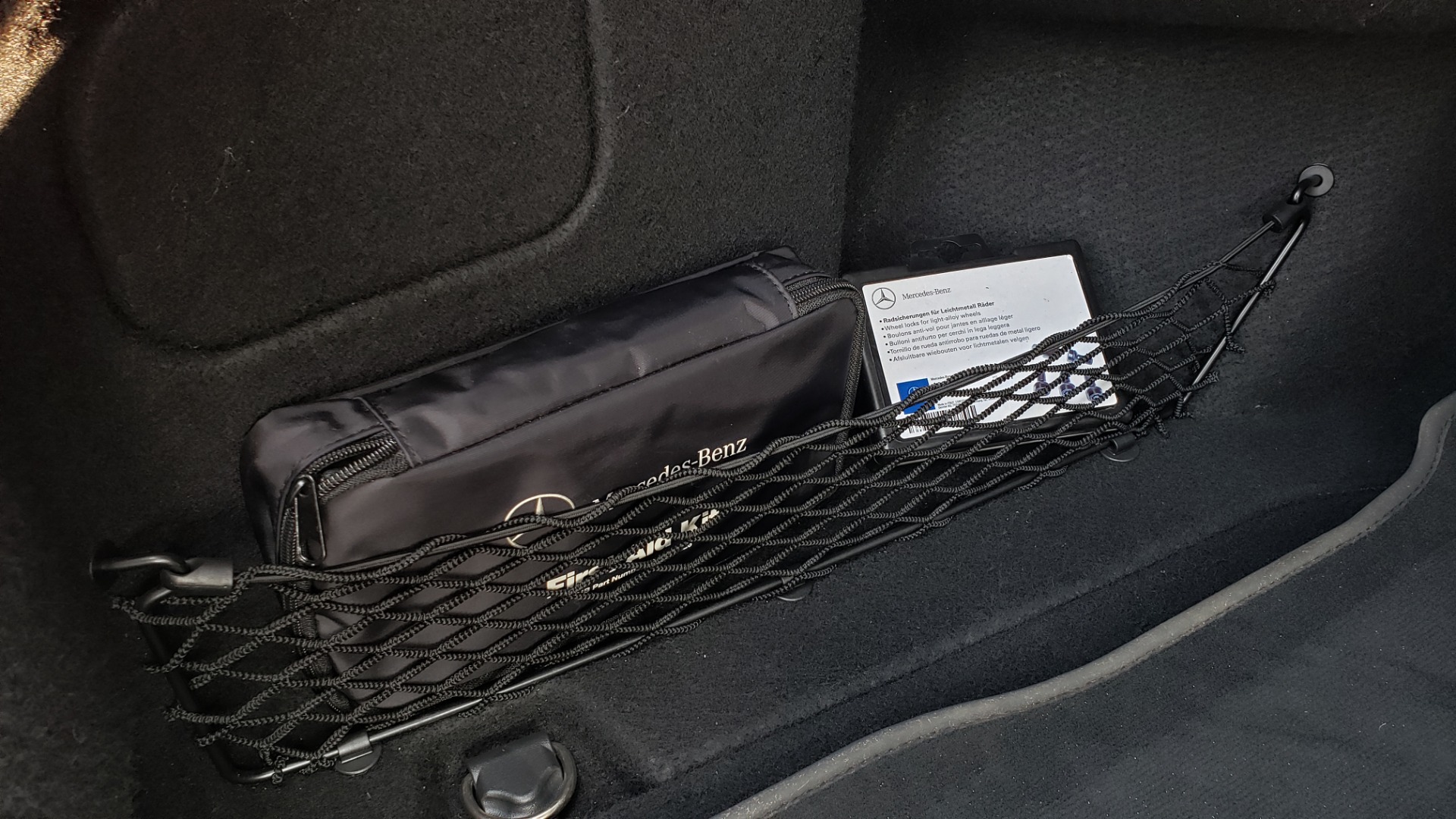 Used 2018 Mercedes-Benz E-CLASS E 300 4MATIC / PREMIUM / NAV / PANO-ROOF / BURMESTER / REARVIEW for sale Sold at Formula Imports in Charlotte NC 28227 16