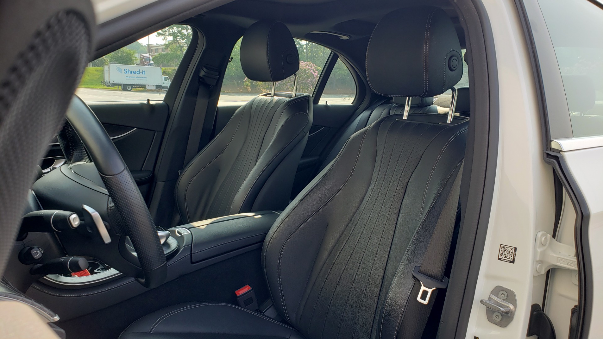 Used 2018 Mercedes-Benz E-CLASS E 300 4MATIC / PREMIUM / NAV / PANO-ROOF / BURMESTER / REARVIEW for sale Sold at Formula Imports in Charlotte NC 28227 31