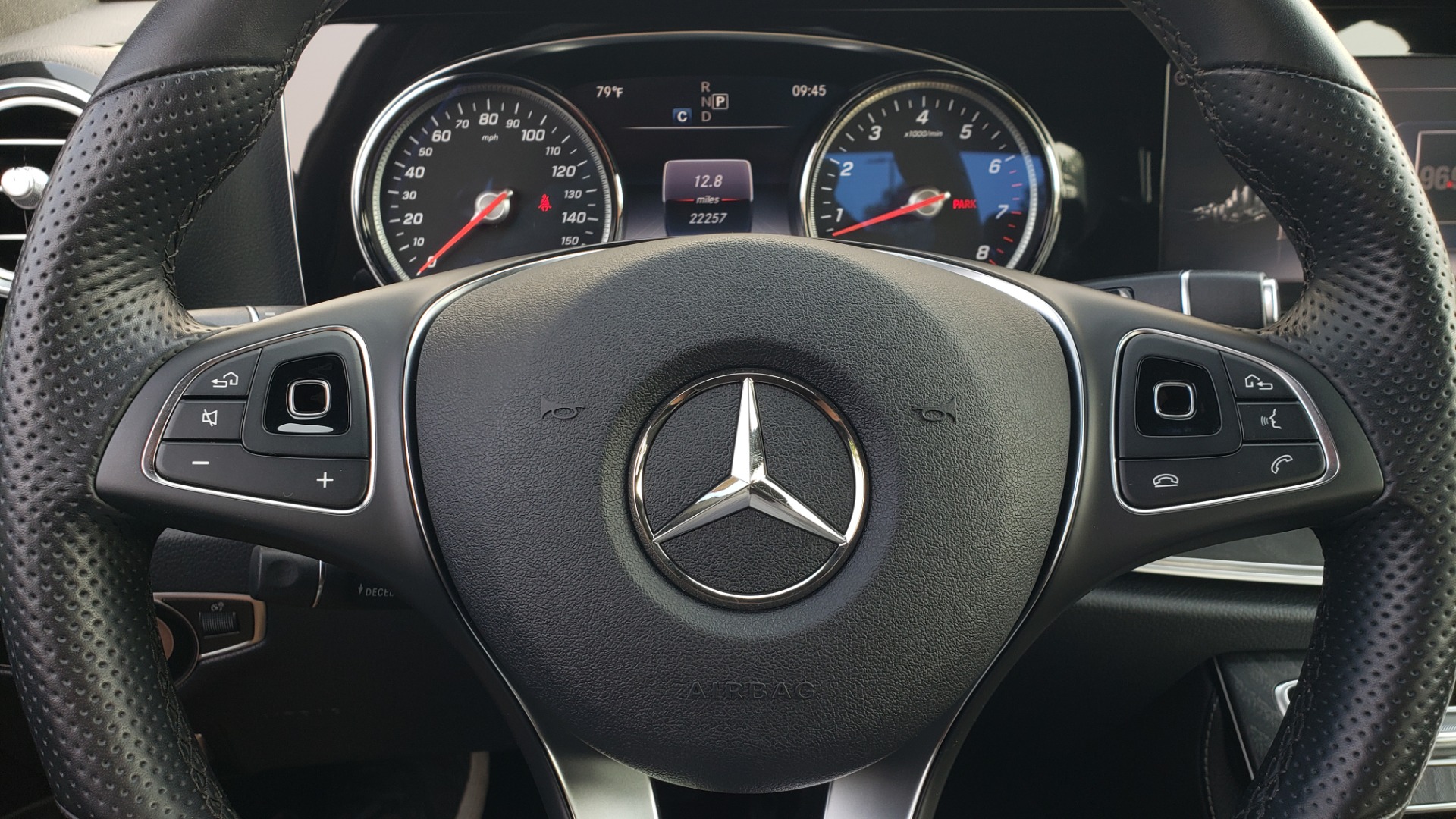 Used 2018 Mercedes-Benz E-CLASS E 300 4MATIC / PREMIUM / NAV / PANO-ROOF / BURMESTER / REARVIEW for sale Sold at Formula Imports in Charlotte NC 28227 38