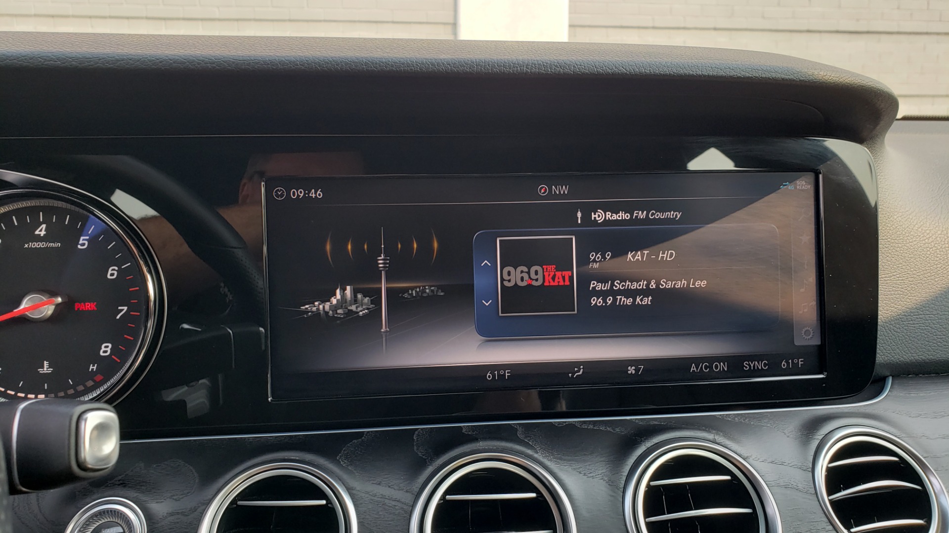 Used 2018 Mercedes-Benz E-CLASS E 300 4MATIC / PREMIUM / NAV / PANO-ROOF / BURMESTER / REARVIEW for sale Sold at Formula Imports in Charlotte NC 28227 43