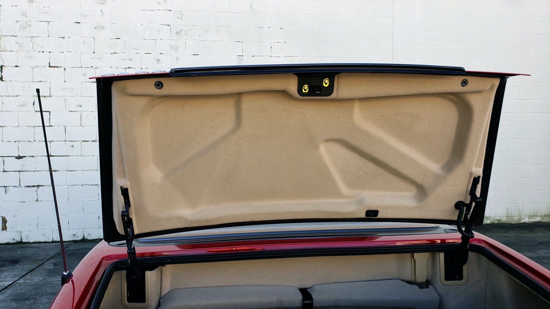 Used 1997 Mercedes-Benz SL-Class Roadster / BOSE / TWO-TOPS for sale Sold at Formula Imports in Charlotte NC 28227 19