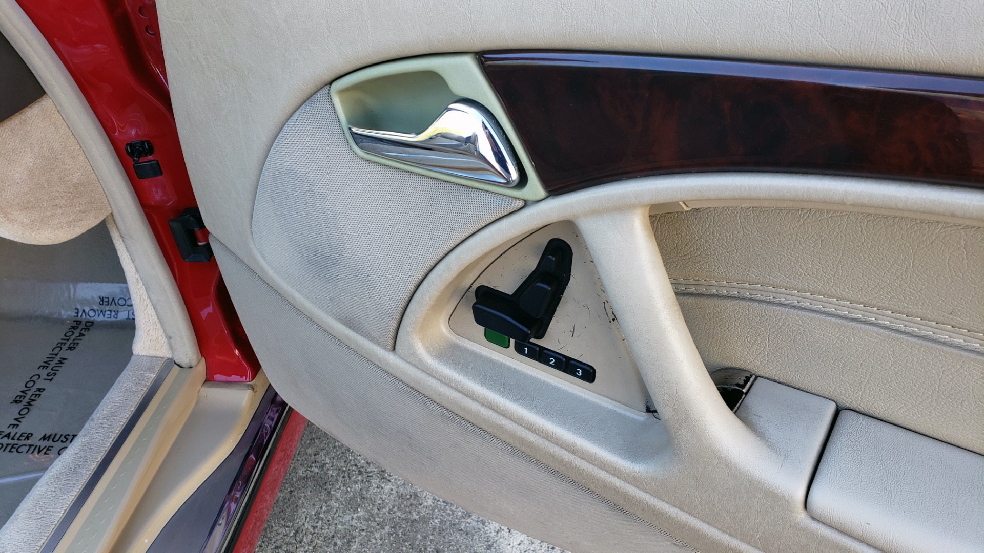 Used 1997 Mercedes-Benz SL-Class Roadster / BOSE / TWO-TOPS for sale Sold at Formula Imports in Charlotte NC 28227 34