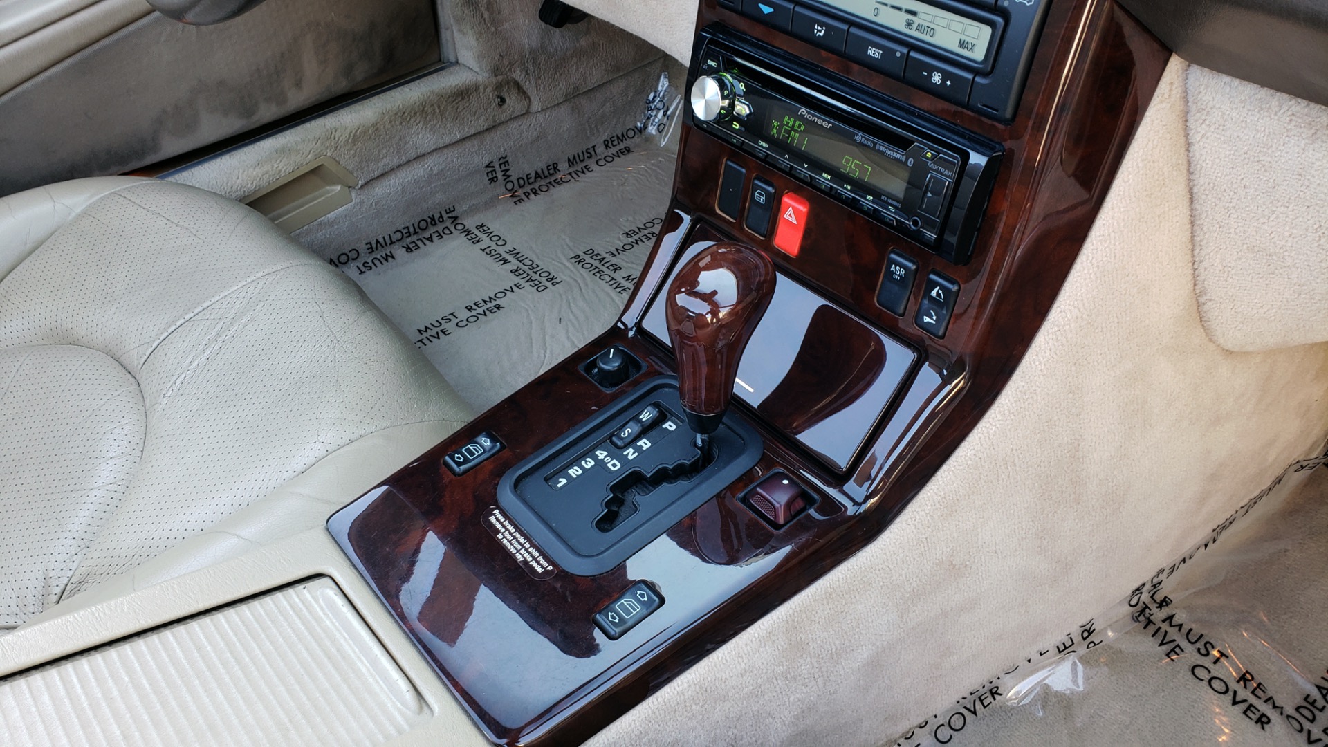 Used 1997 Mercedes-Benz SL-Class Roadster / BOSE / TWO-TOPS for sale Sold at Formula Imports in Charlotte NC 28227 37