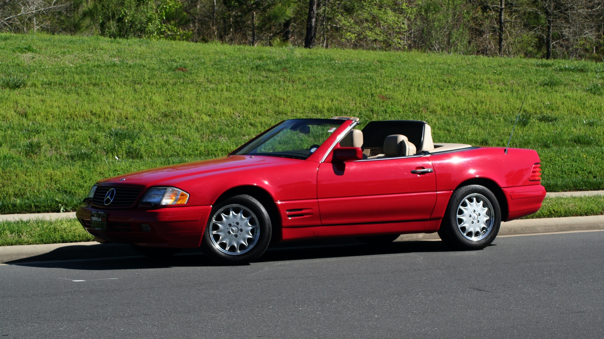 Used 1997 Mercedes-Benz SL-Class Roadster / BOSE / TWO-TOPS for sale Sold at Formula Imports in Charlotte NC 28227 81