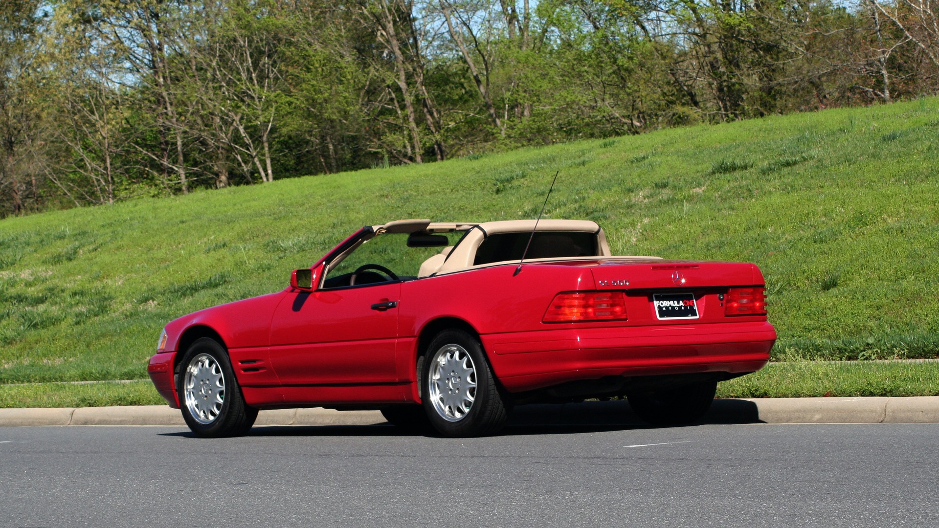 Used 1997 Mercedes-Benz SL-Class Roadster / BOSE / TWO-TOPS for sale Sold at Formula Imports in Charlotte NC 28227 84