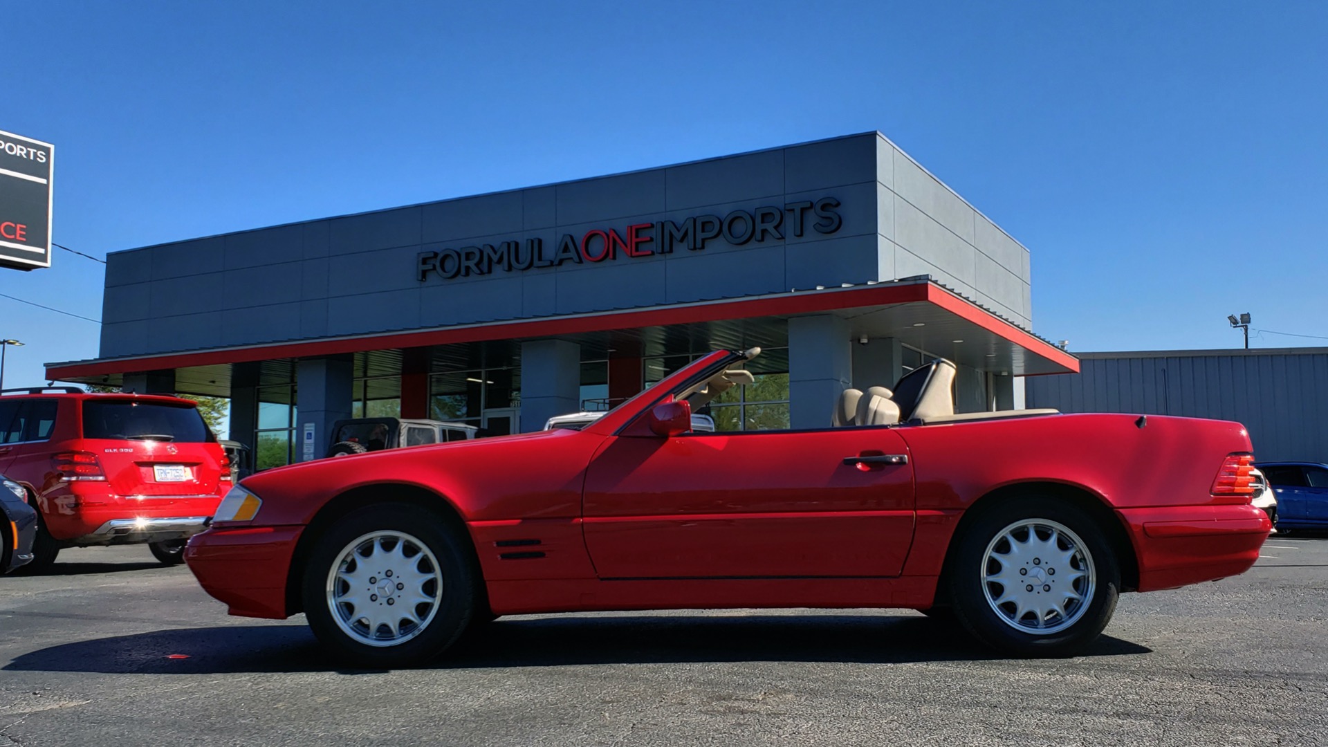 Used 1997 Mercedes-Benz SL-Class Roadster / BOSE / TWO-TOPS for sale Sold at Formula Imports in Charlotte NC 28227 1