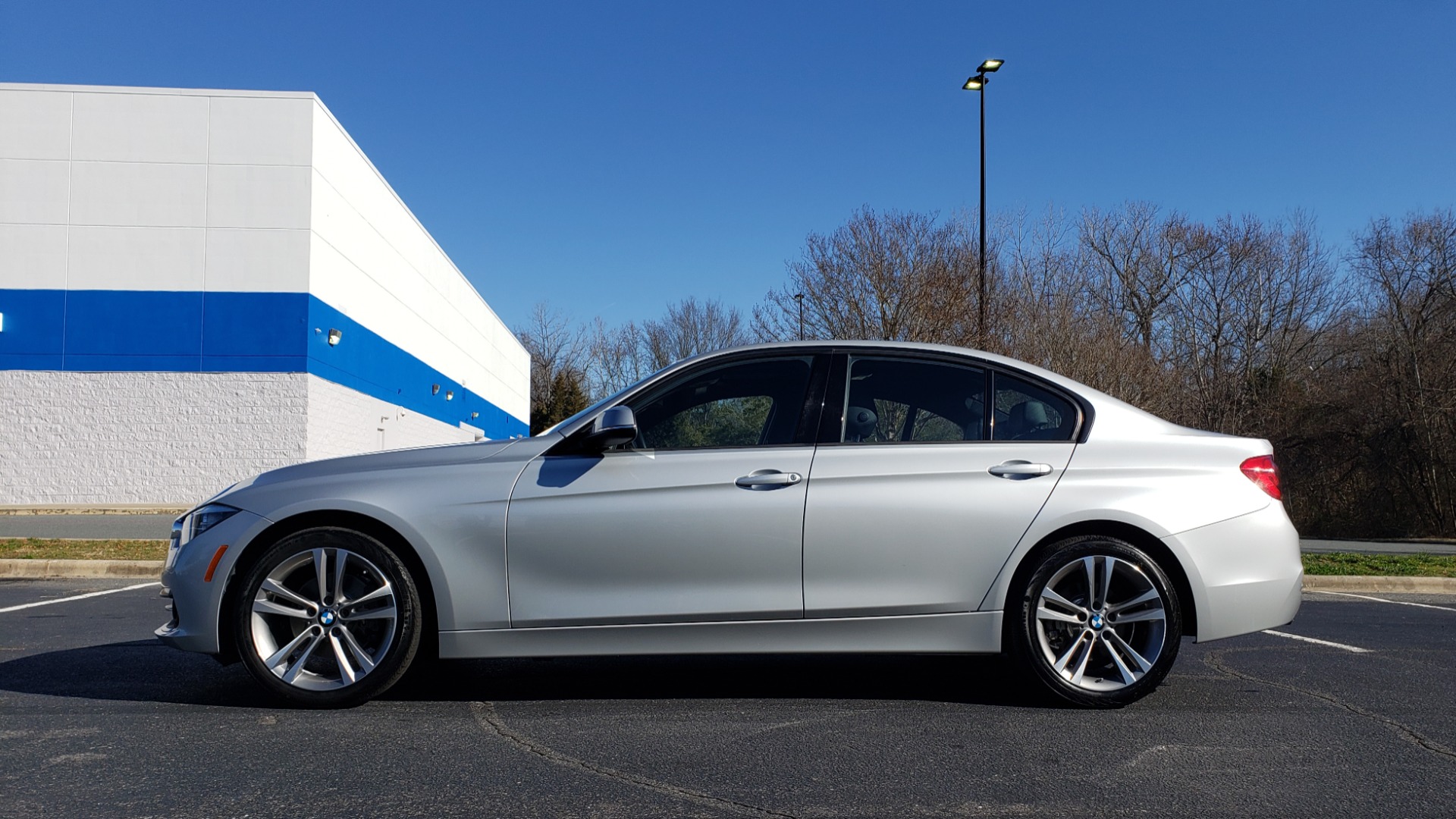 Used 2016 BMW 3 SERIES 328I / DRVR ASST / SUNROOF / REARVIEW / 18IN ALLOY WHLS for sale Sold at Formula Imports in Charlotte NC 28227 2