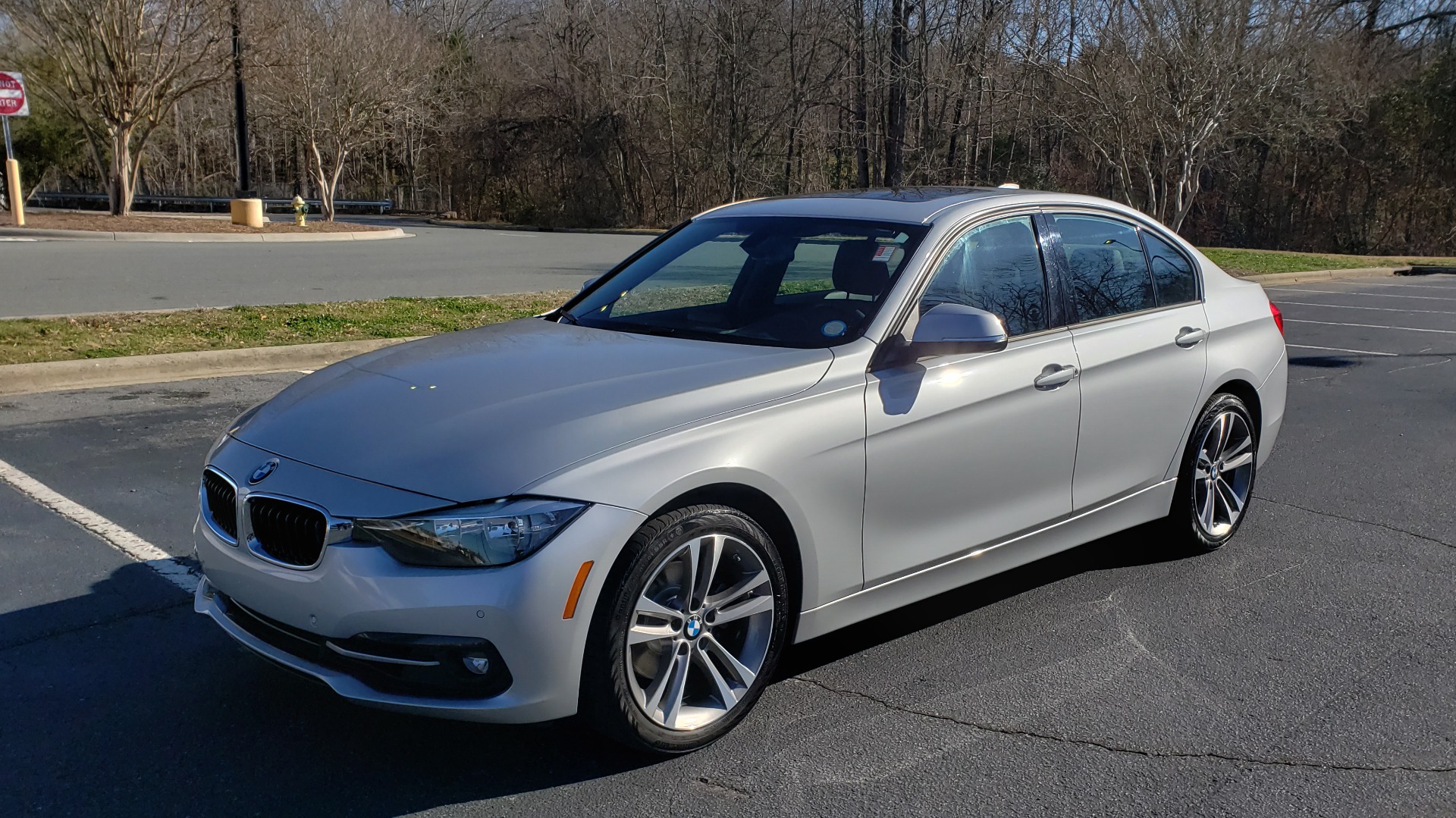 Used 2016 BMW 3 SERIES 328I / DRVR ASST / SUNROOF / REARVIEW / 18IN ALLOY WHLS for sale Sold at Formula Imports in Charlotte NC 28227 1