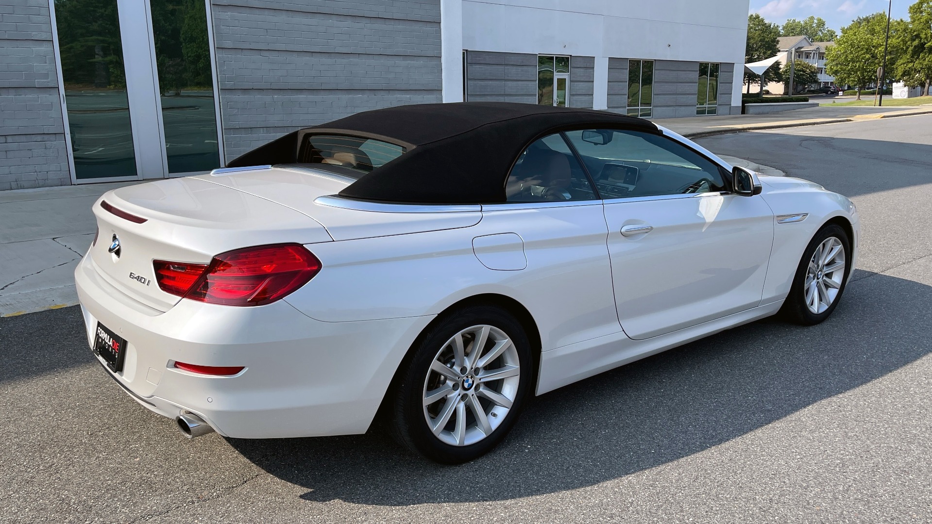 Used 2016 BMW 6 SERIES 640I CONVERTIBLE / 3.0L I6 / 8-SPD AUTO / RWD / NAV / REARVIEW for sale Sold at Formula Imports in Charlotte NC 28227 13