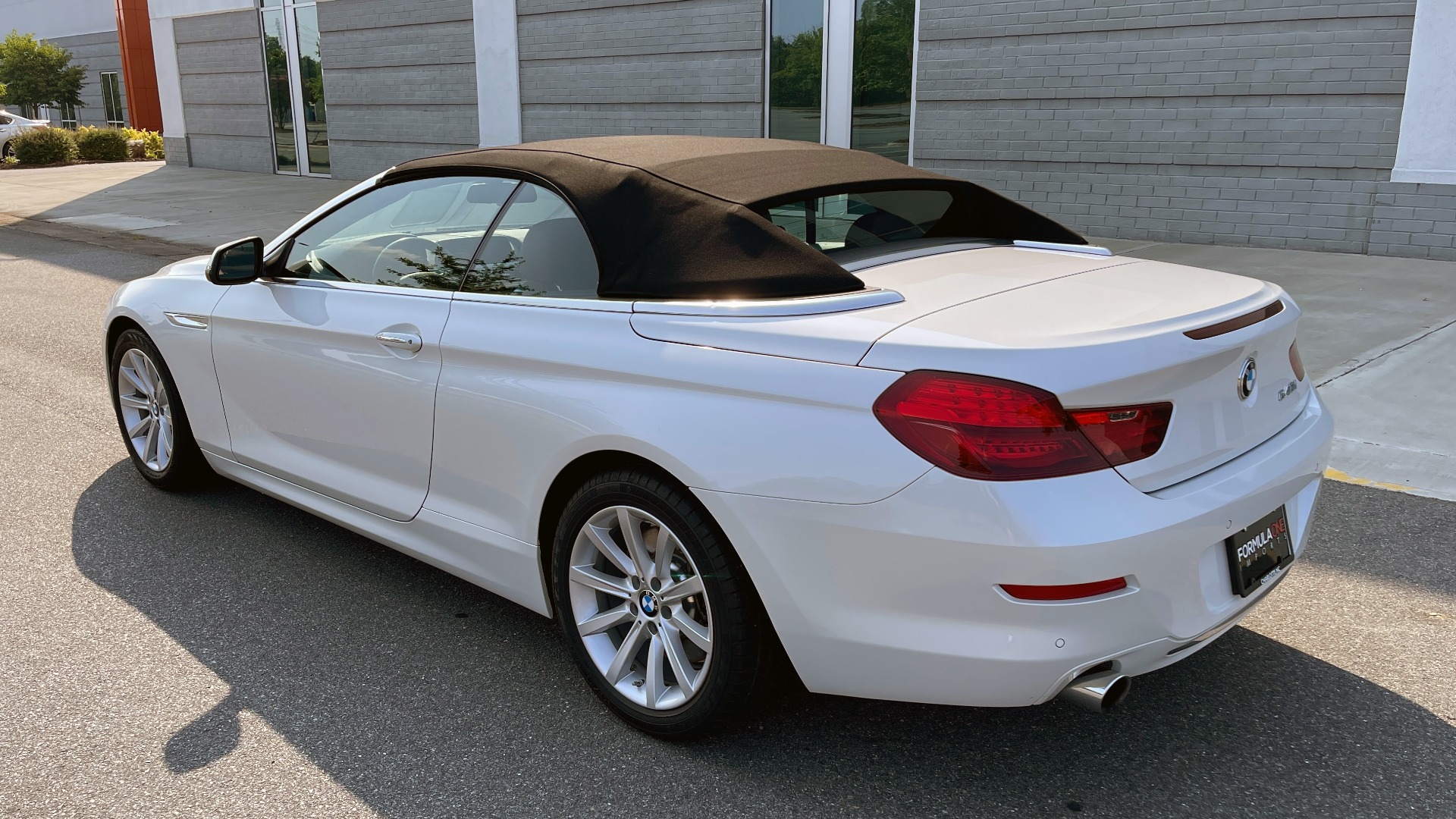 Used 2016 BMW 6 SERIES 640I CONVERTIBLE / 3.0L I6 / 8-SPD AUTO / RWD / NAV / REARVIEW for sale Sold at Formula Imports in Charlotte NC 28227 14