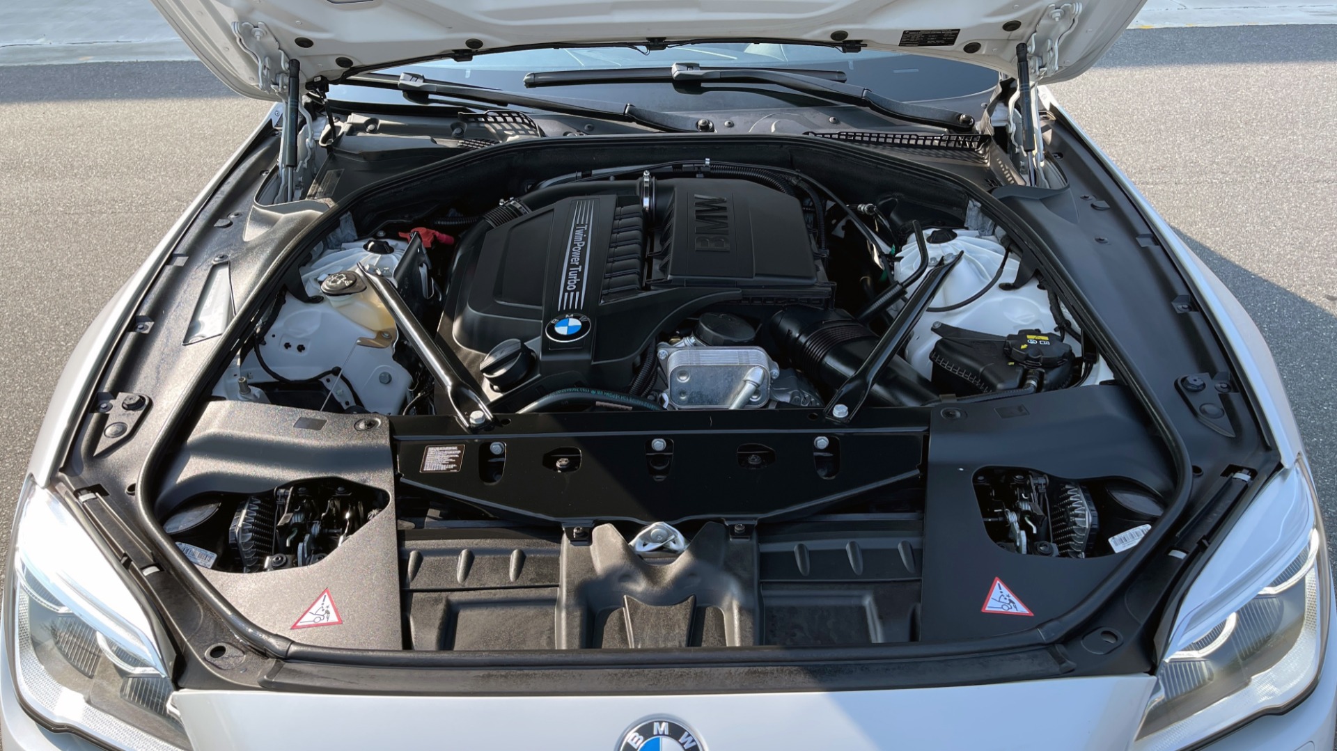 Used 2016 BMW 6 SERIES 640I CONVERTIBLE / 3.0L I6 / 8-SPD AUTO / RWD / NAV / REARVIEW for sale Sold at Formula Imports in Charlotte NC 28227 15