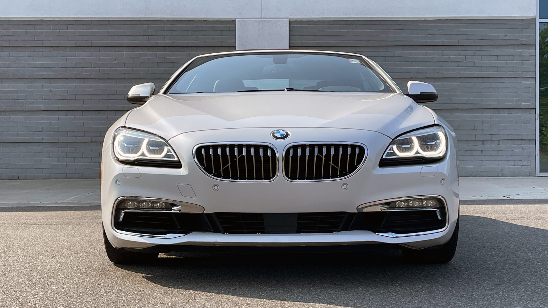 Used 2016 BMW 6 SERIES 640I CONVERTIBLE / 3.0L I6 / 8-SPD AUTO / RWD / NAV / REARVIEW for sale Sold at Formula Imports in Charlotte NC 28227 18
