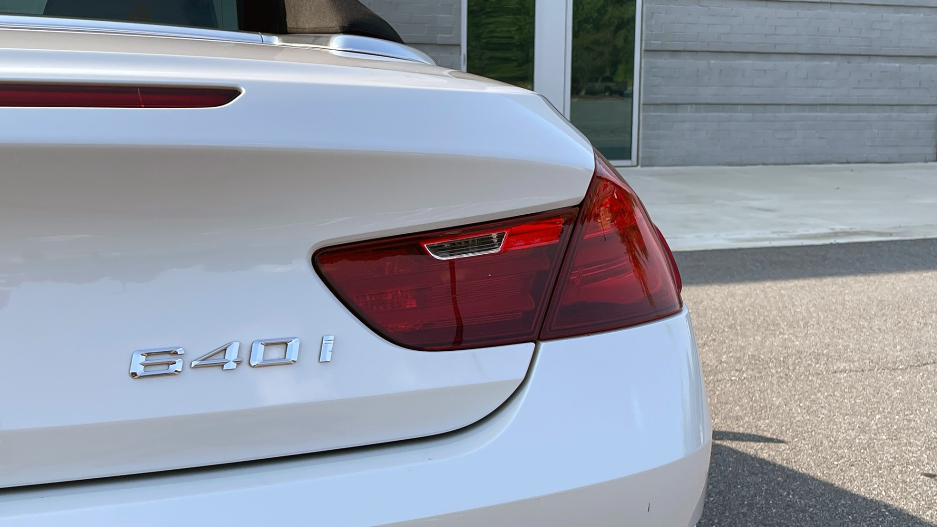 Used 2016 BMW 6 SERIES 640I CONVERTIBLE / 3.0L I6 / 8-SPD AUTO / RWD / NAV / REARVIEW for sale Sold at Formula Imports in Charlotte NC 28227 29