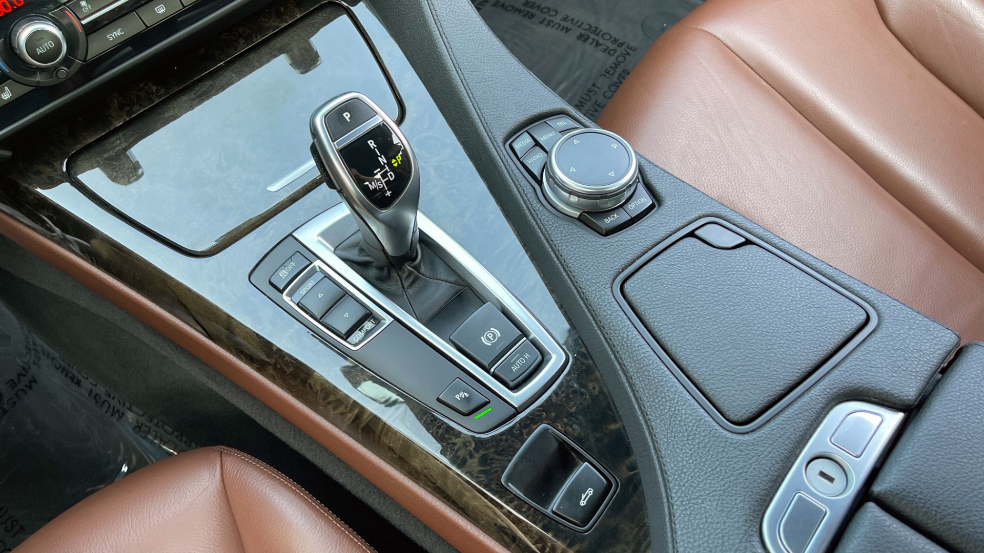 Used 2016 BMW 6 SERIES 640I CONVERTIBLE / 3.0L I6 / 8-SPD AUTO / RWD / NAV / REARVIEW for sale Sold at Formula Imports in Charlotte NC 28227 52
