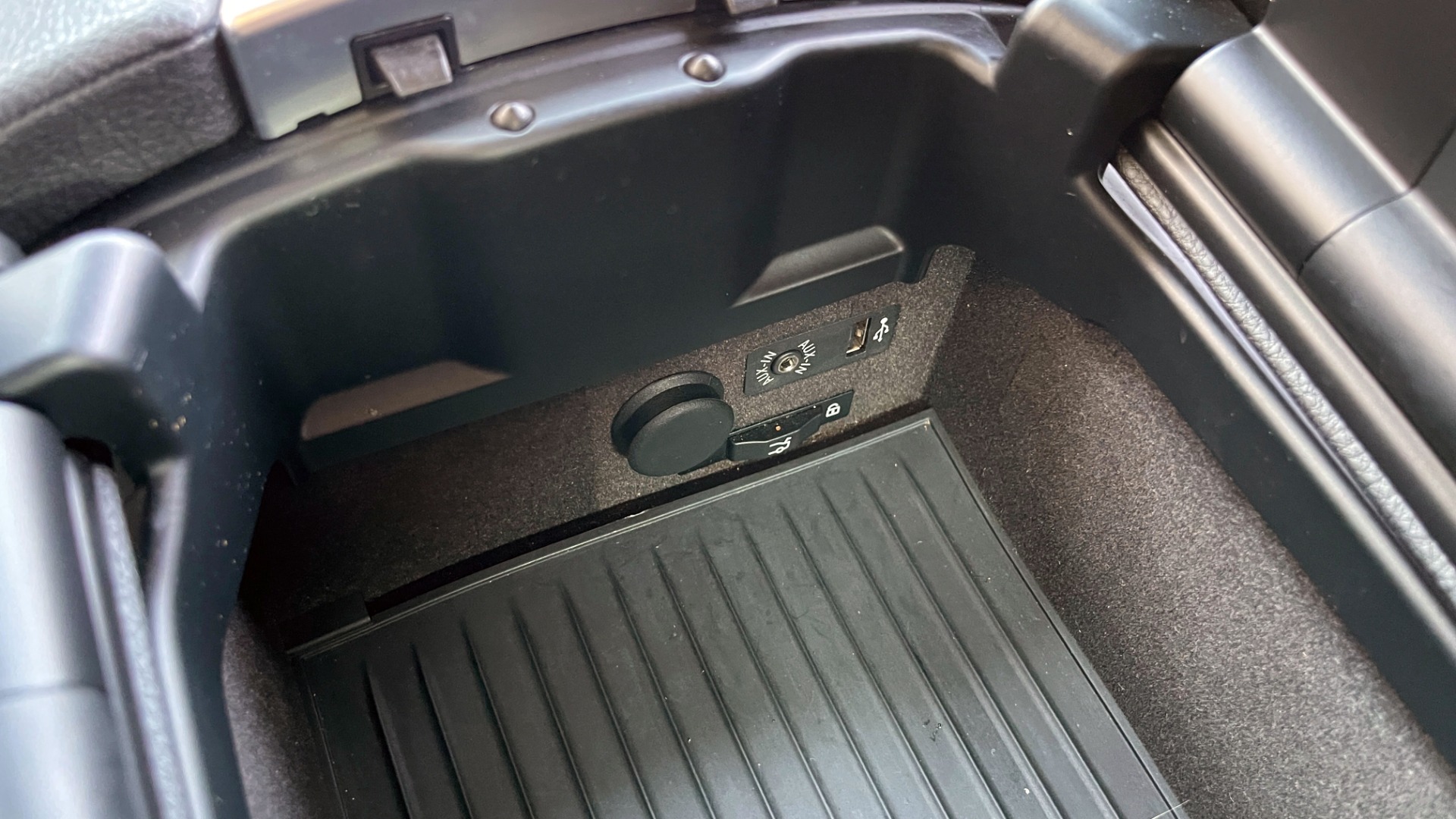 Used 2016 BMW 6 SERIES 640I CONVERTIBLE / 3.0L I6 / 8-SPD AUTO / RWD / NAV / REARVIEW for sale Sold at Formula Imports in Charlotte NC 28227 58