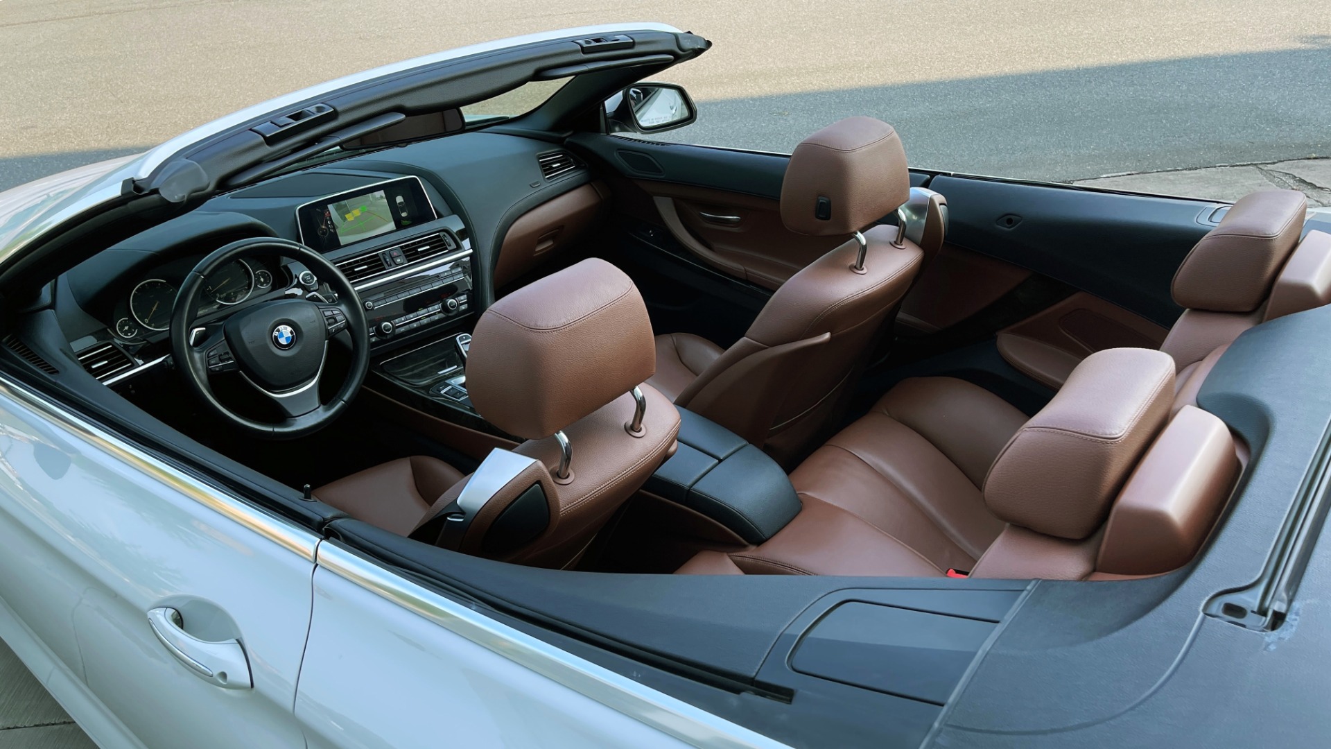 Used 2016 BMW 6 SERIES 640I CONVERTIBLE / 3.0L I6 / 8-SPD AUTO / RWD / NAV / REARVIEW for sale Sold at Formula Imports in Charlotte NC 28227 70