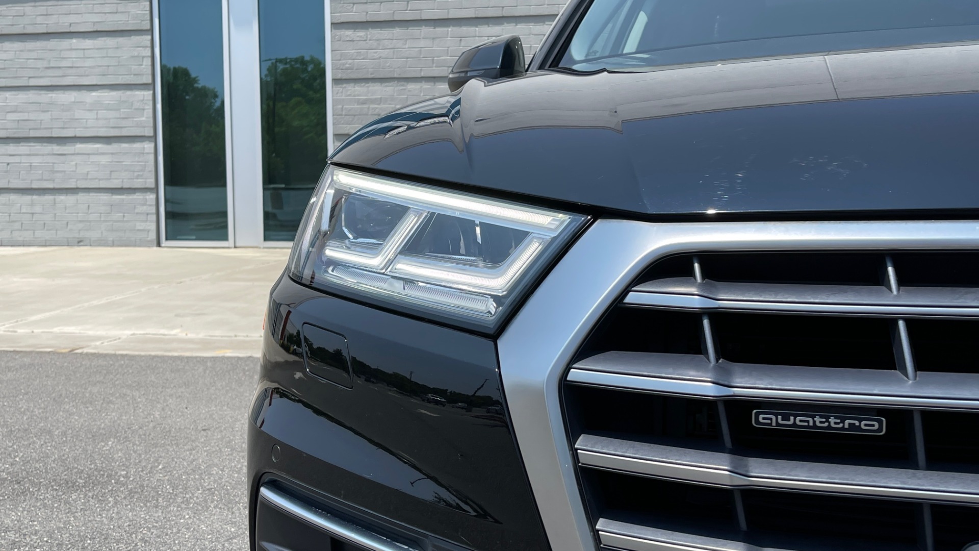 Used 2018 Audi Q5 PREMIUM PLUS 2.0L / QUATTRO AWD / PANO-ROOF / REARVIEW for sale Sold at Formula Imports in Charlotte NC 28227 12