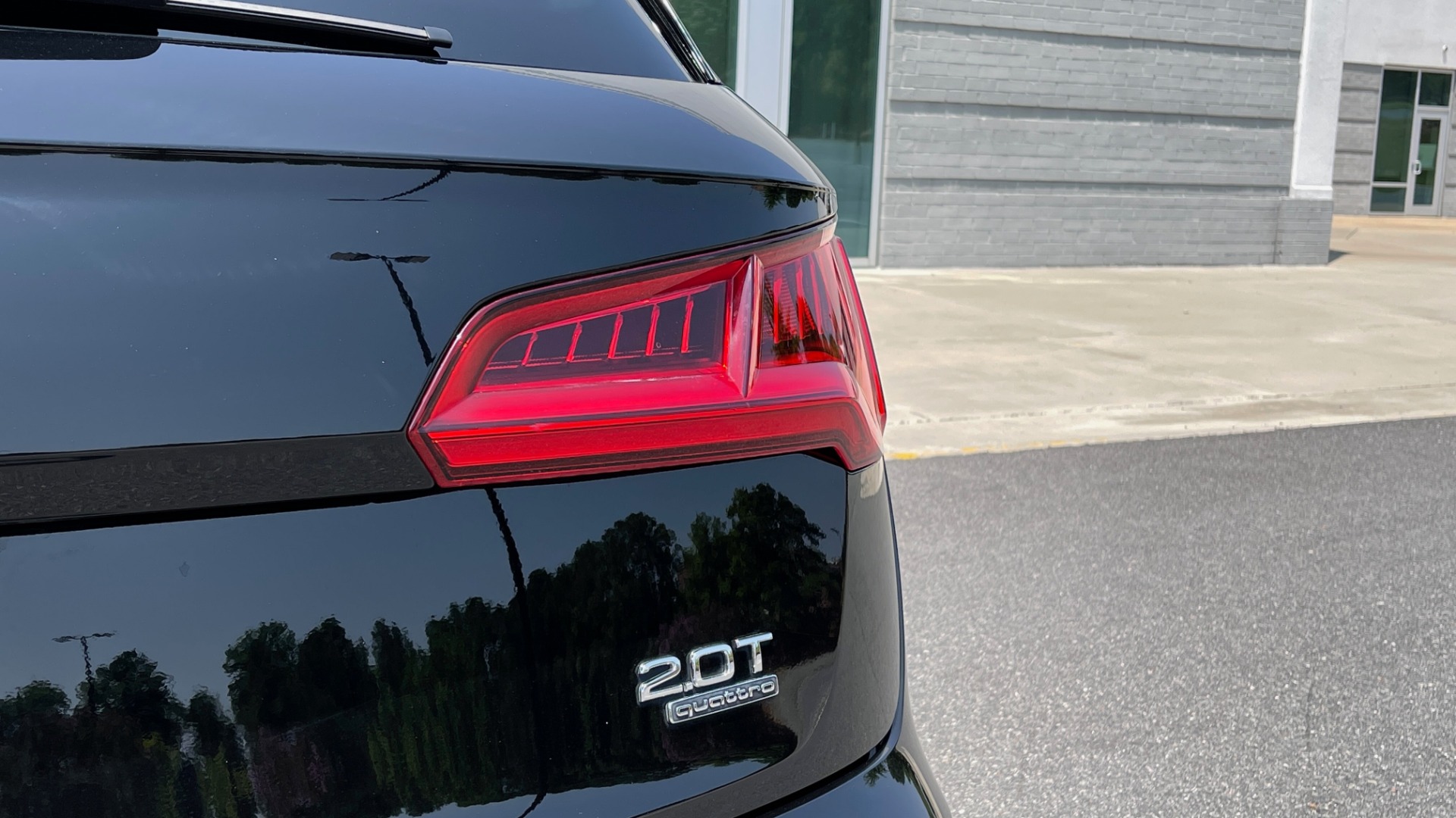 Used 2018 Audi Q5 PREMIUM PLUS 2.0L / QUATTRO AWD / PANO-ROOF / REARVIEW for sale Sold at Formula Imports in Charlotte NC 28227 22