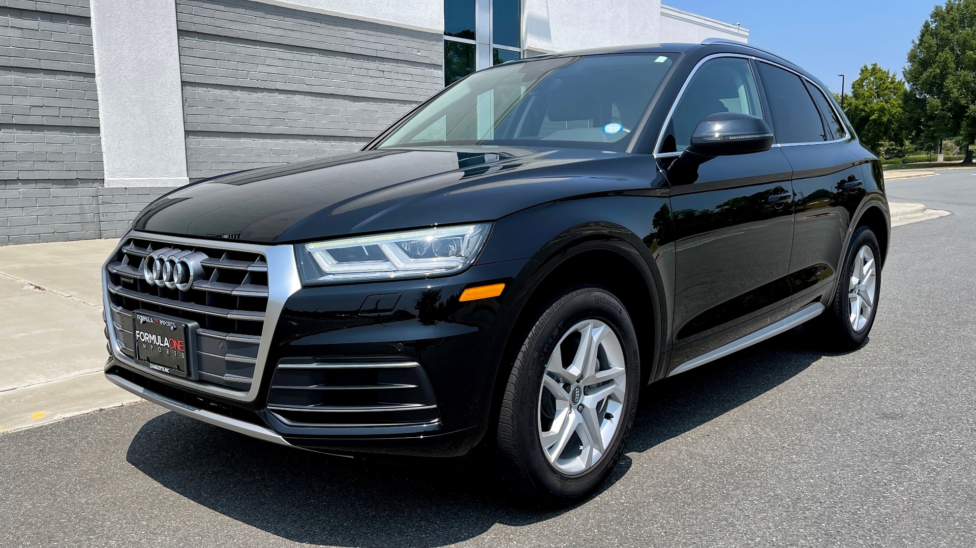 Used 2018 Audi Q5 PREMIUM PLUS 2.0L / QUATTRO AWD / PANO-ROOF / REARVIEW for sale Sold at Formula Imports in Charlotte NC 28227 3