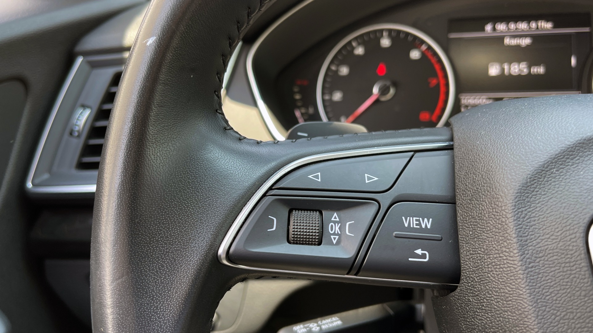 Used 2018 Audi Q5 PREMIUM PLUS 2.0L / QUATTRO AWD / PANO-ROOF / REARVIEW for sale Sold at Formula Imports in Charlotte NC 28227 33