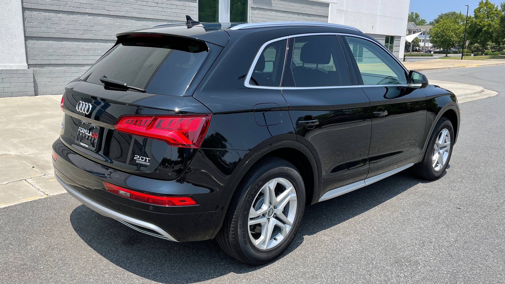 Used 2018 Audi Q5 PREMIUM PLUS 2.0L / QUATTRO AWD / PANO-ROOF / REARVIEW for sale Sold at Formula Imports in Charlotte NC 28227 7