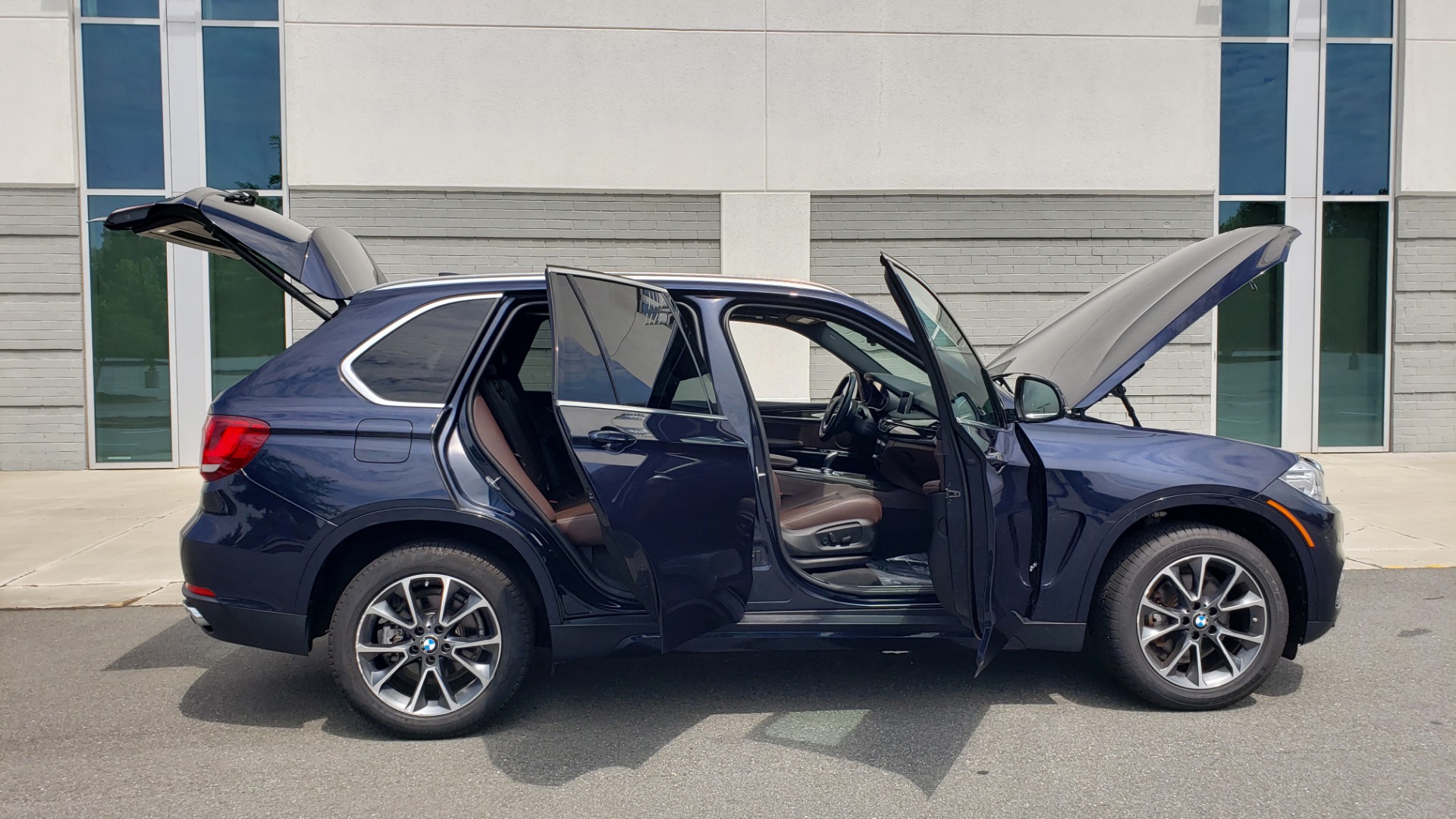Used 2018 BMW X5 XDRIVE35I PREMIUM / LUXURY / DRVR ASST / HUD / LANE WARNING / REARVIEW for sale Sold at Formula Imports in Charlotte NC 28227 13
